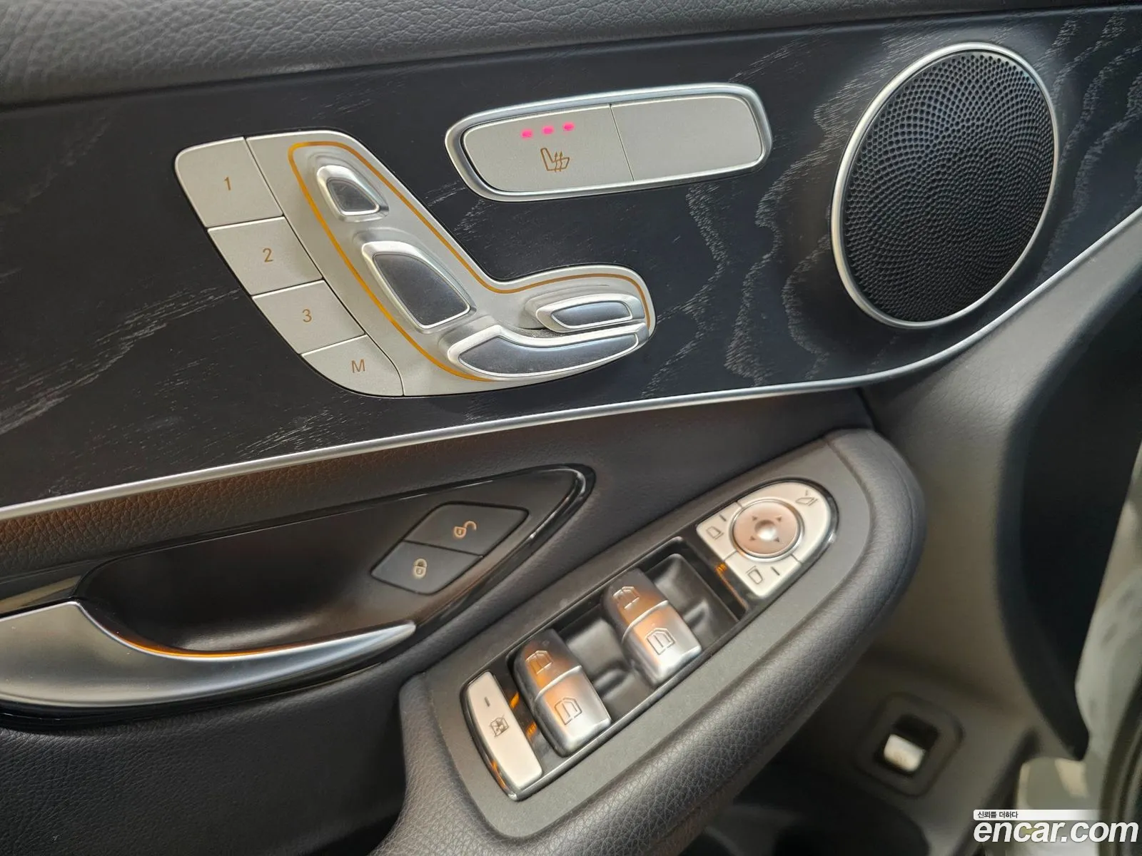 Mercedes-Benz GLC-Class X253 2019 — 17