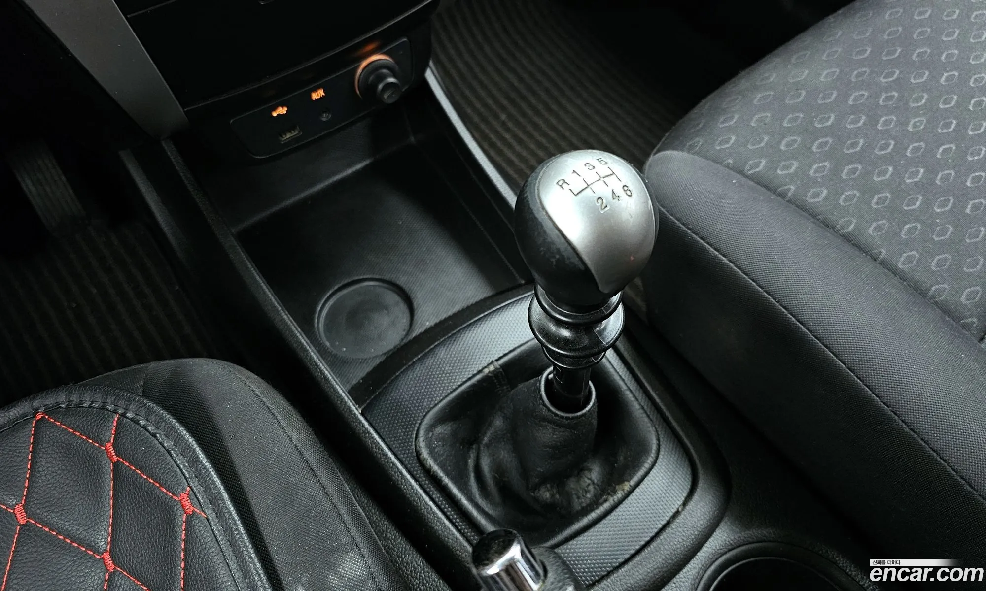KG Mobility (SsangYong) Korando C 2012 — 16