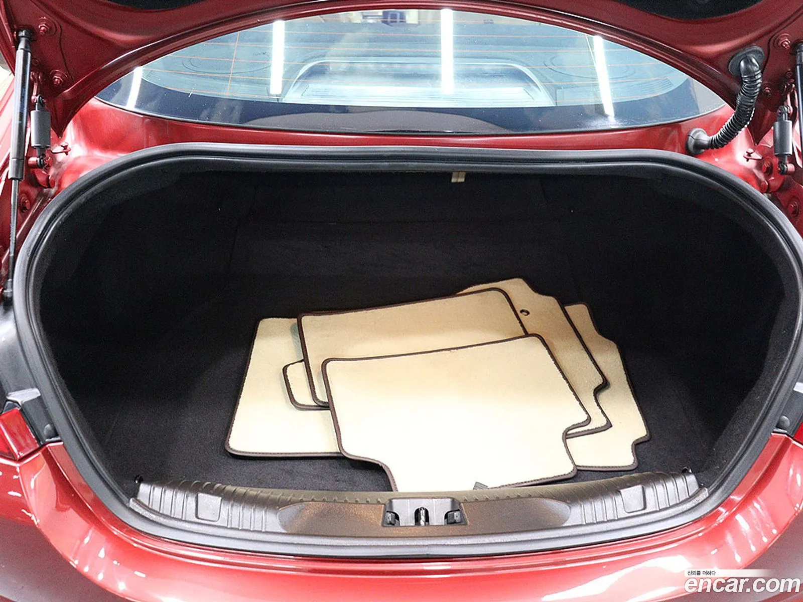 Jaguar XF 2009 — 12