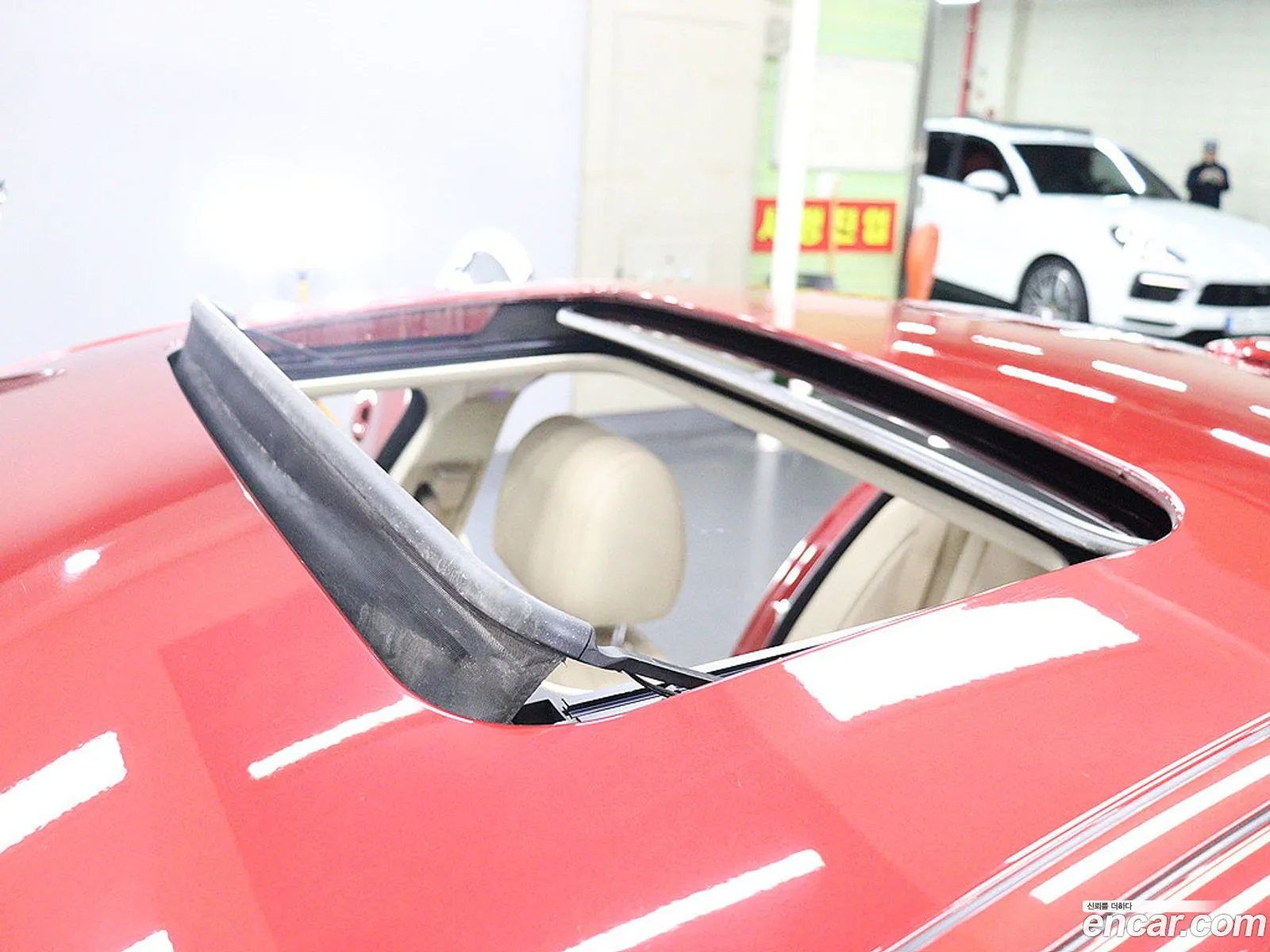 Jaguar XF 2009 — 14