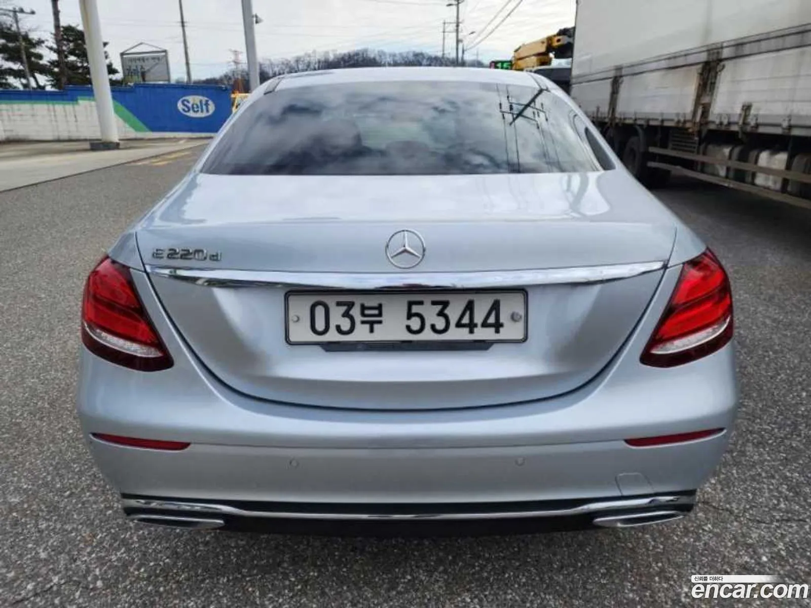 Mercedes-Benz E-Class W213 2017 — 13