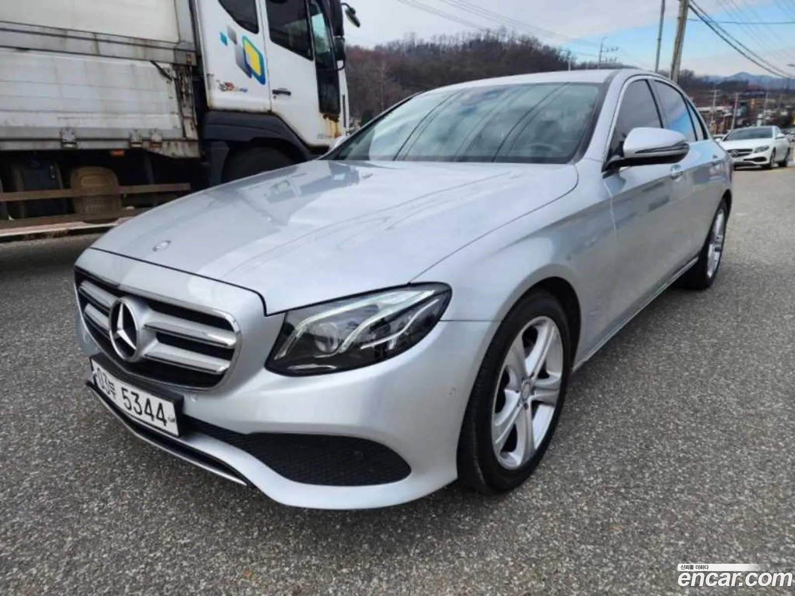 Mercedes-Benz E-Class W213 2017 — 10