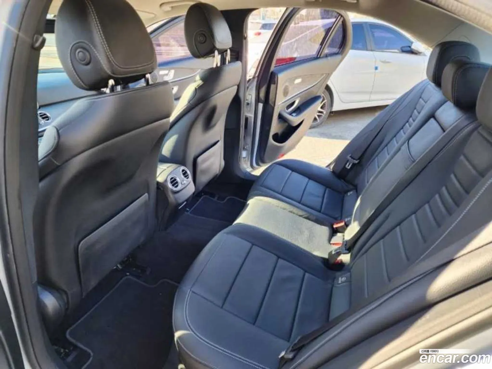 Mercedes-Benz E-Class W213 2017 — 11
