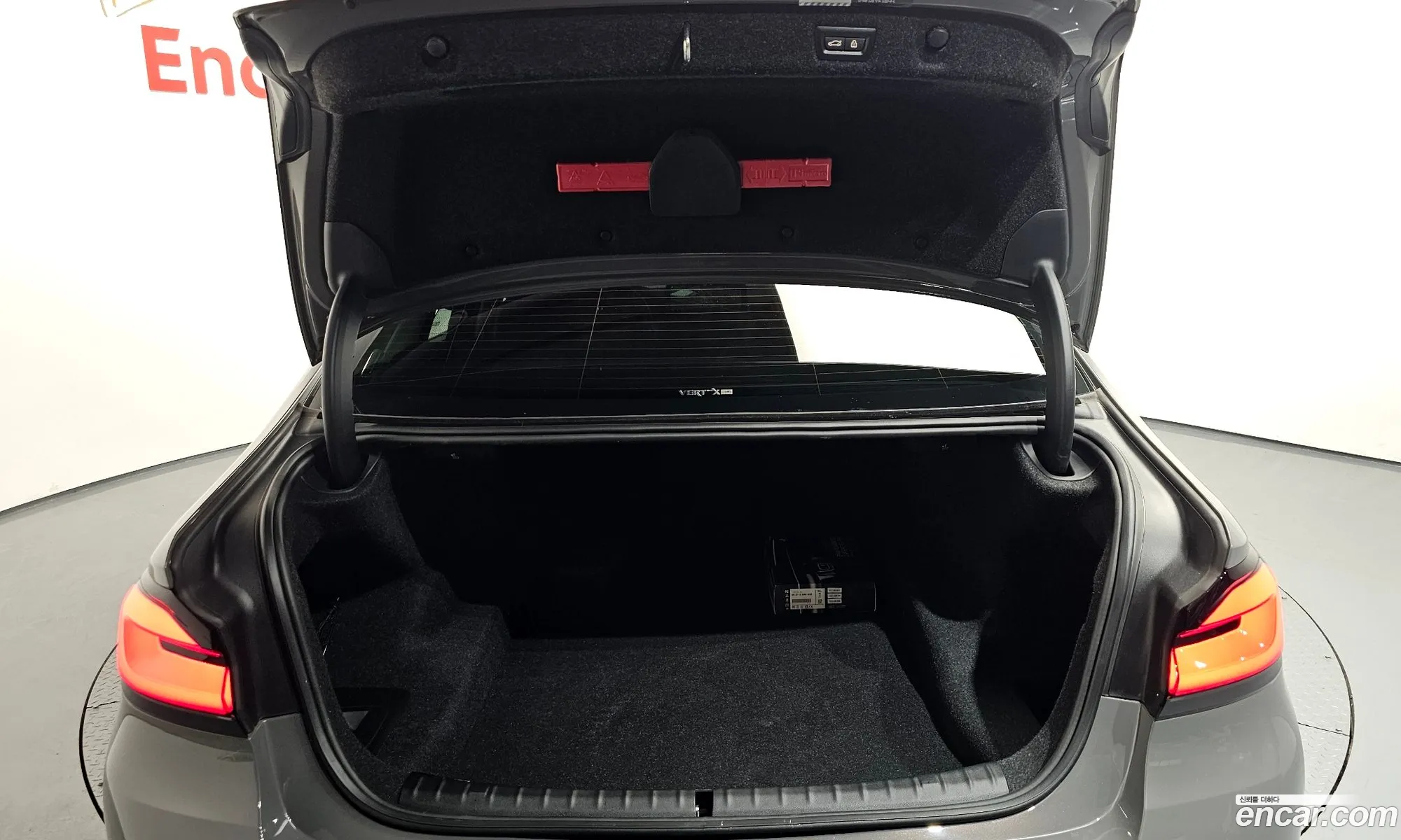 BMW 5 Series 2022 WBA11BH03NCJ90543 — 12