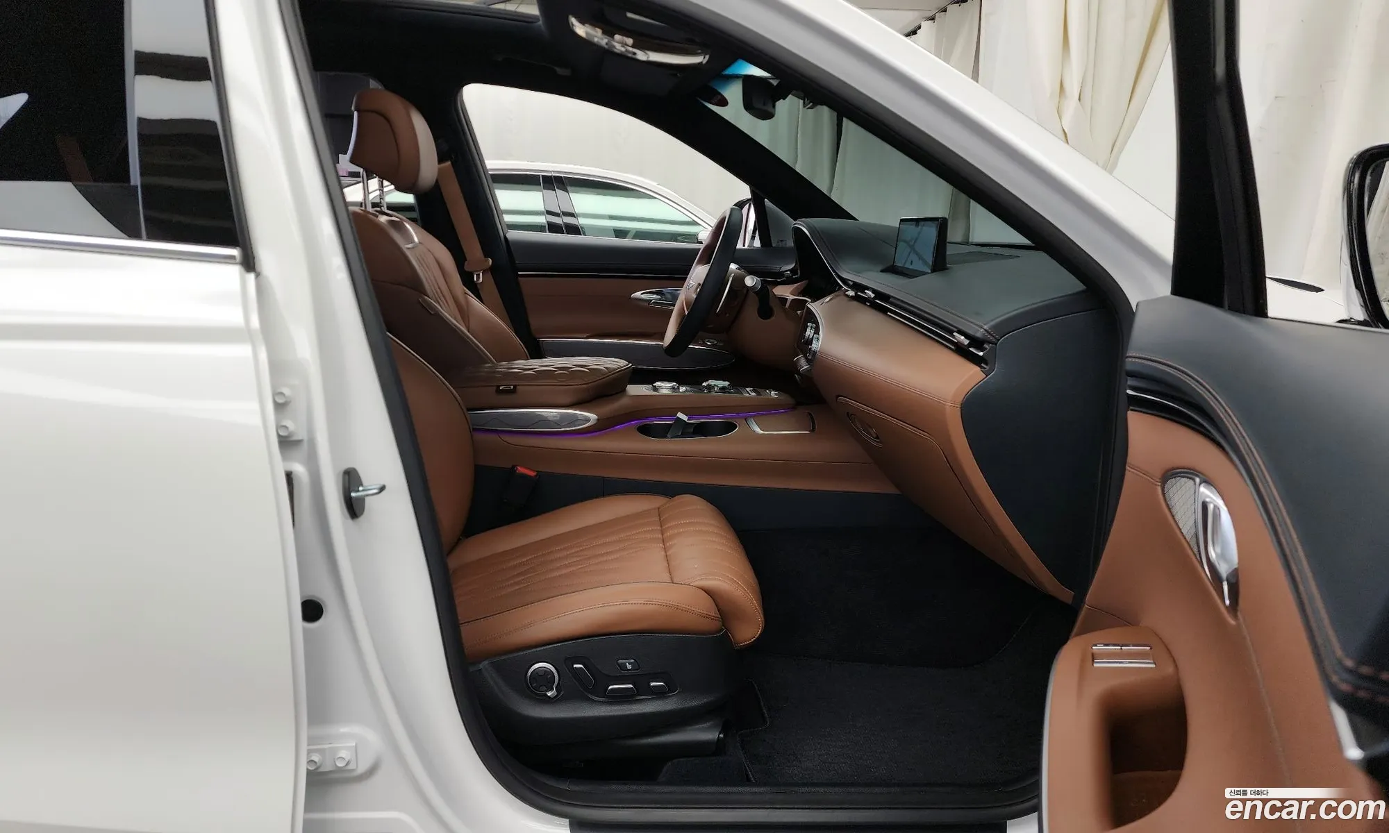 Genesis GV70 2023 — 14