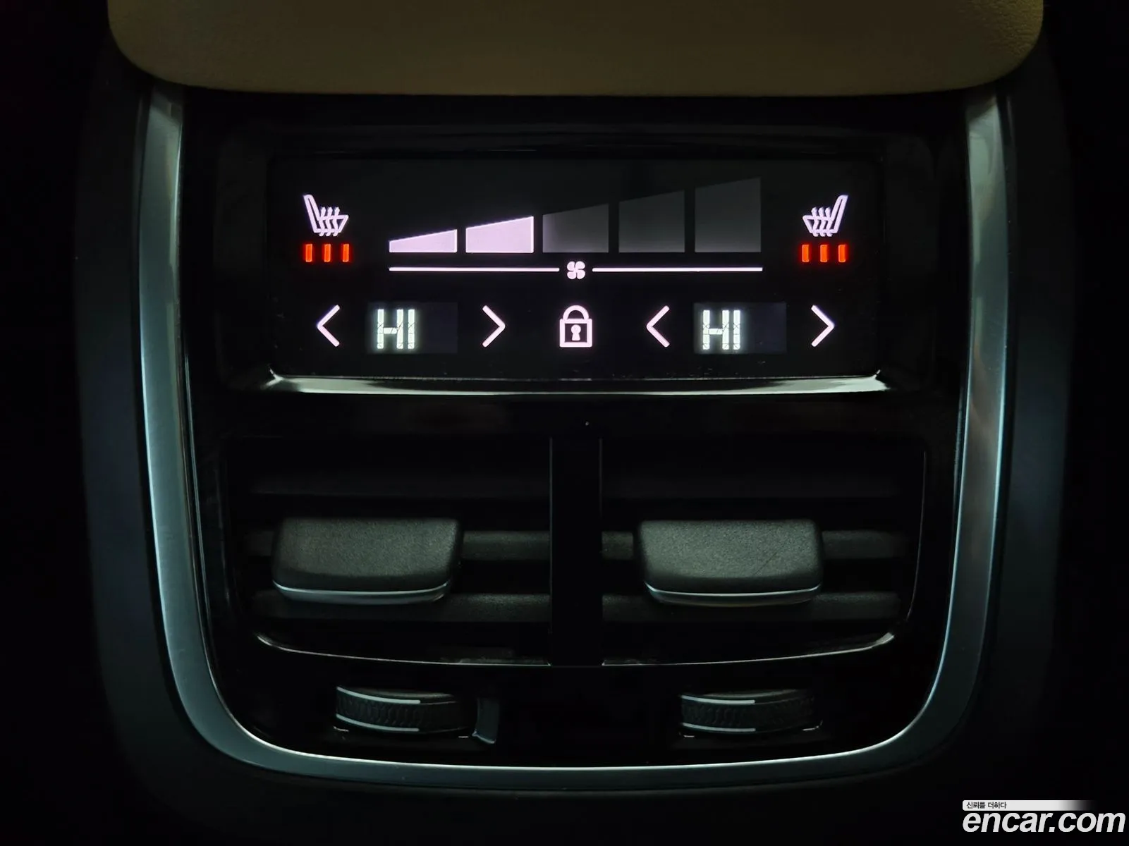 Volvo XC90 2025 — 17