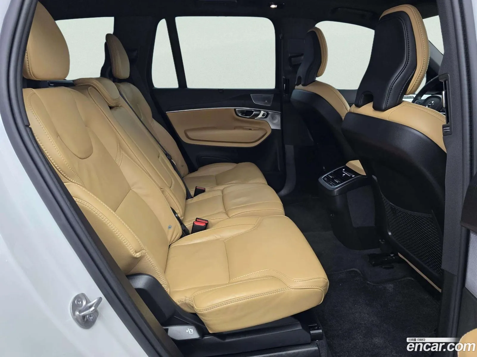Volvo XC90 2025 — 4