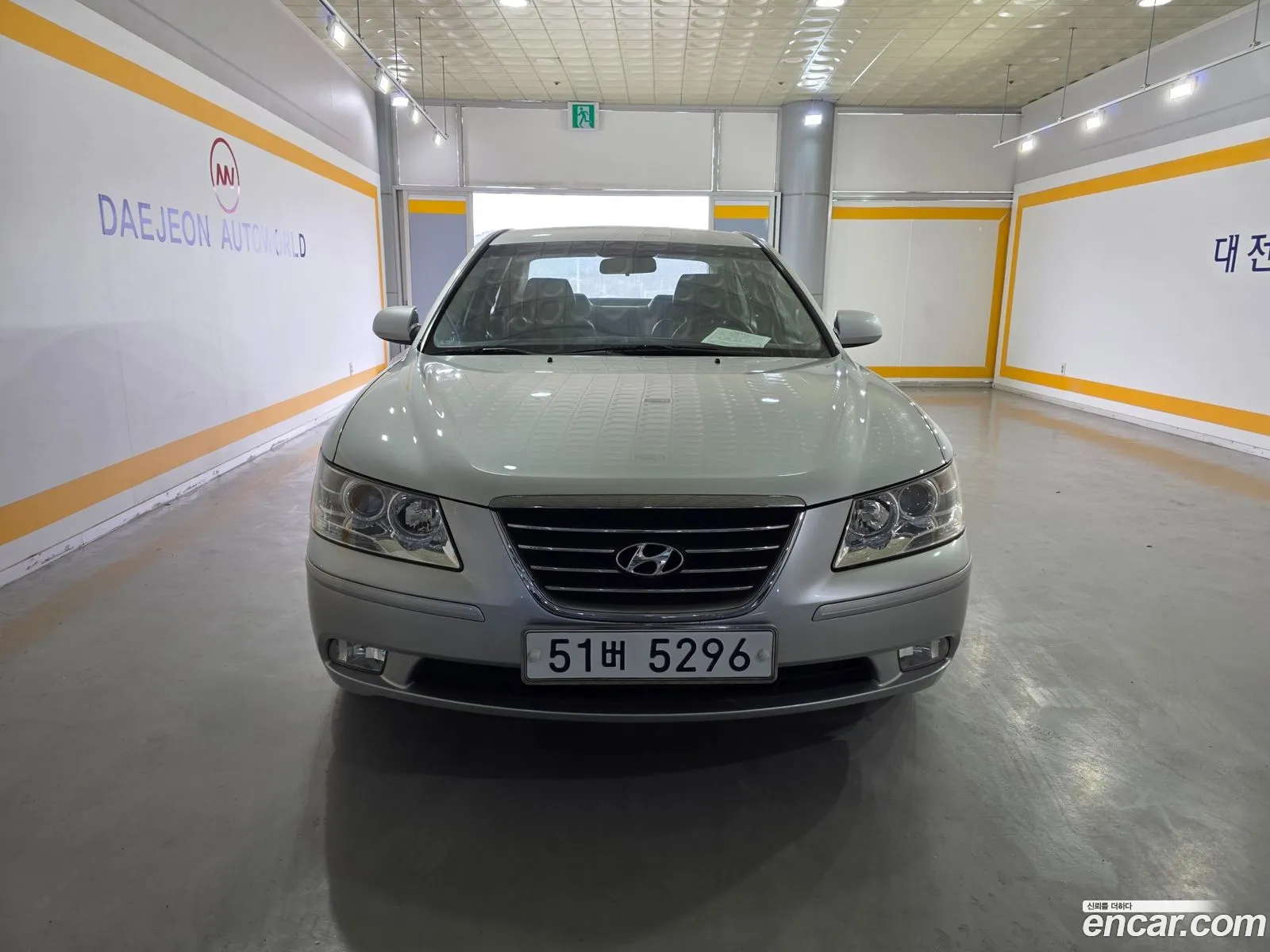Hyundai NF Sonata Transform 2009 — 18