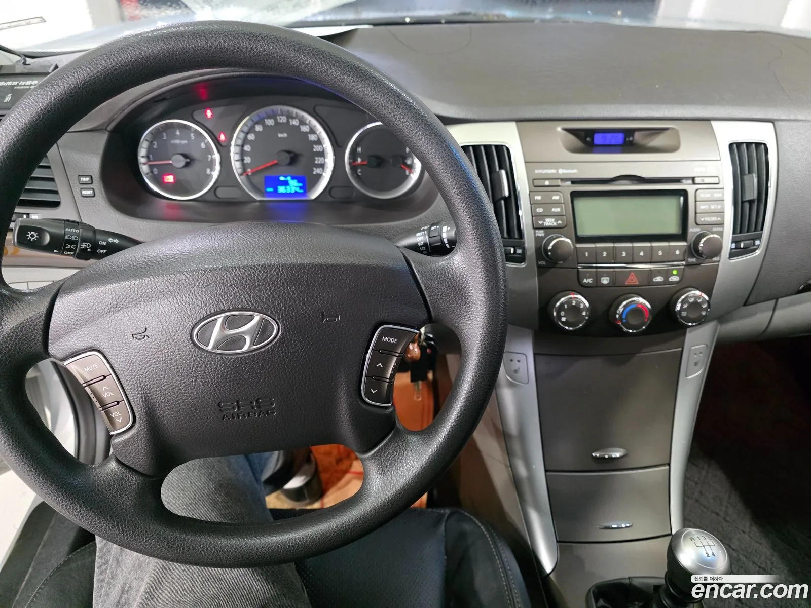 Hyundai NF Sonata Transform 2009 — 11
