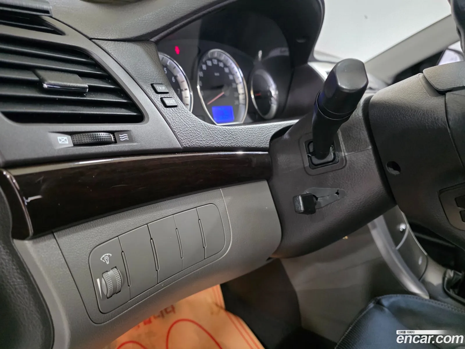 Hyundai NF Sonata Transform 2009 — 17