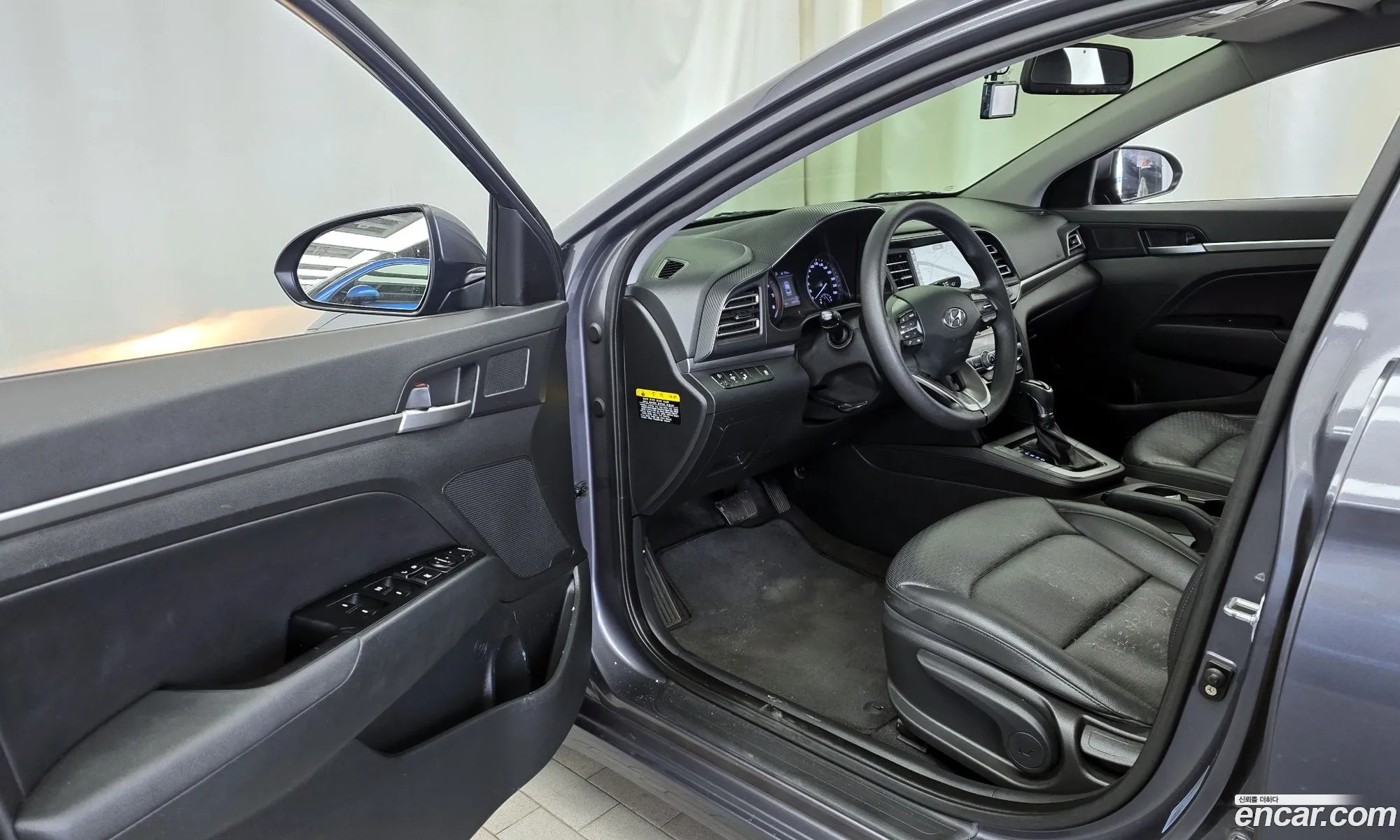 Hyundai Elantra AD