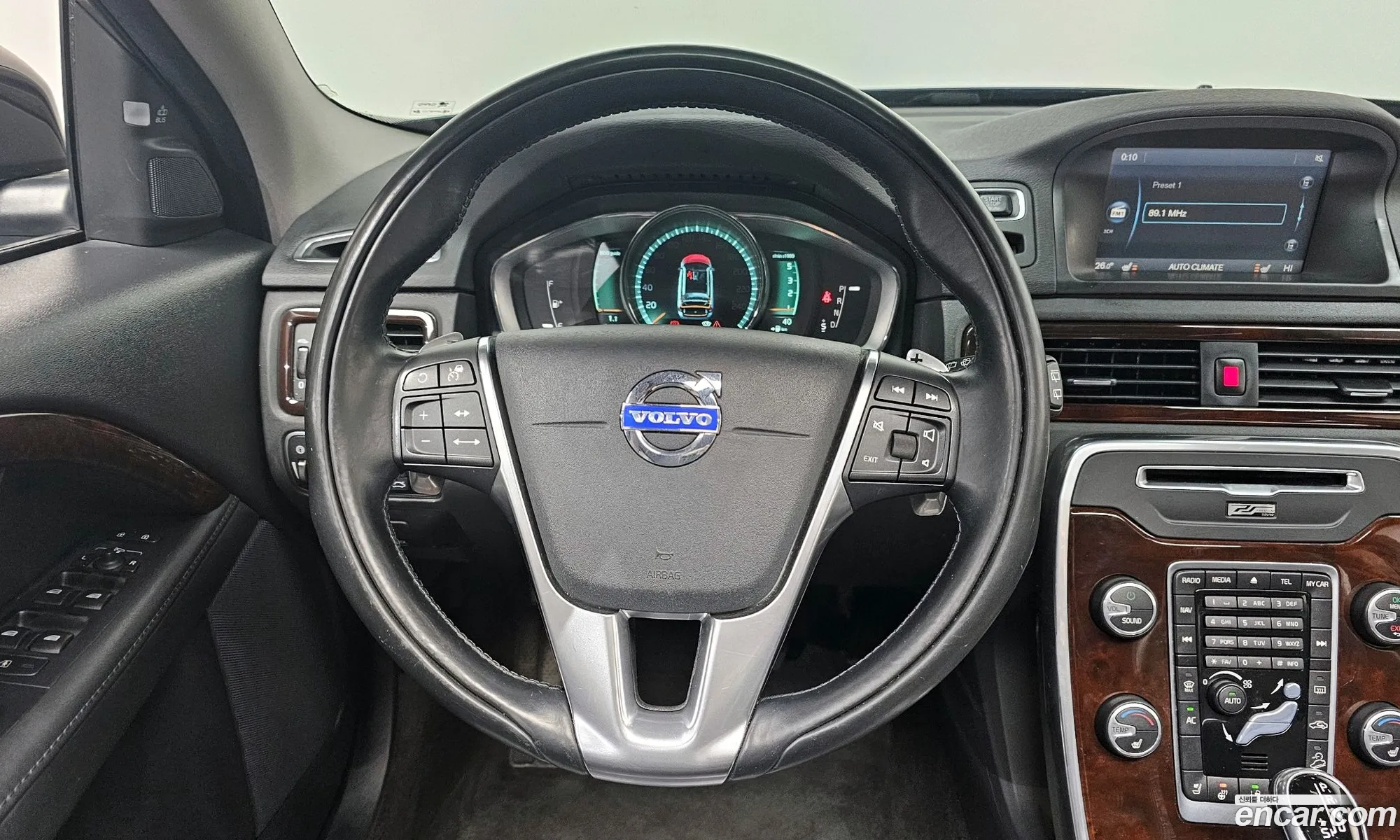 Volvo XC70 2014 — 3
