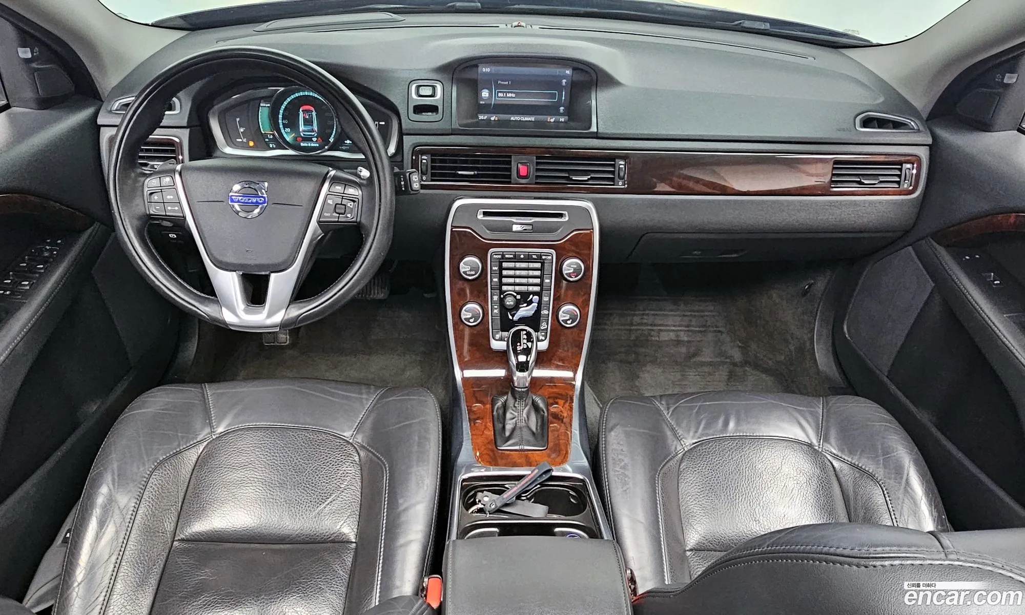 Volvo XC70 2014 — 16