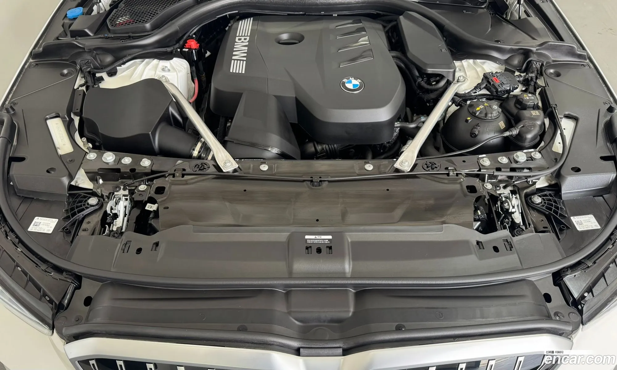 BMW 5 Series 2025 — 9