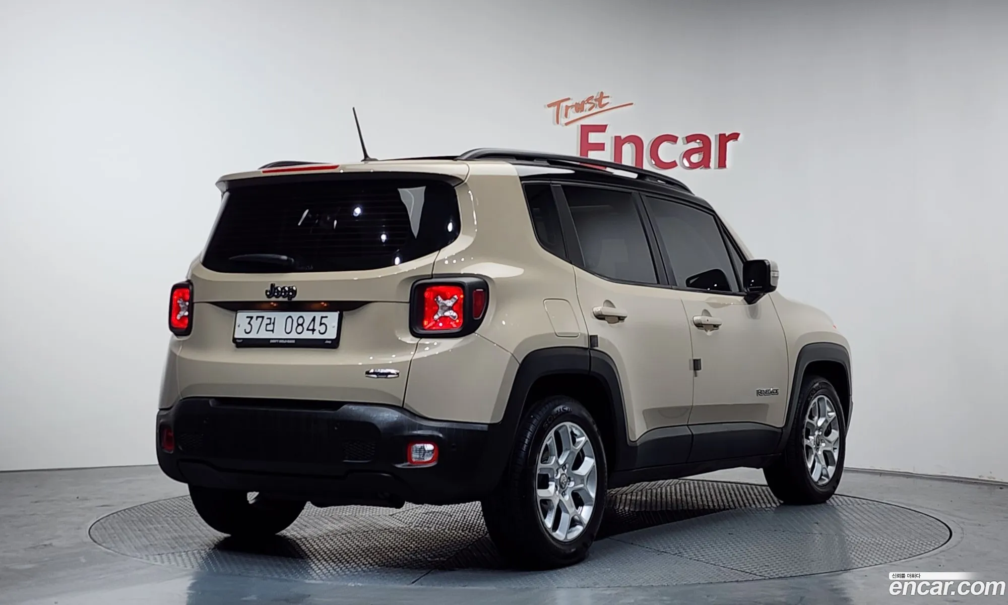 Jeep Renegade 2015 — 14