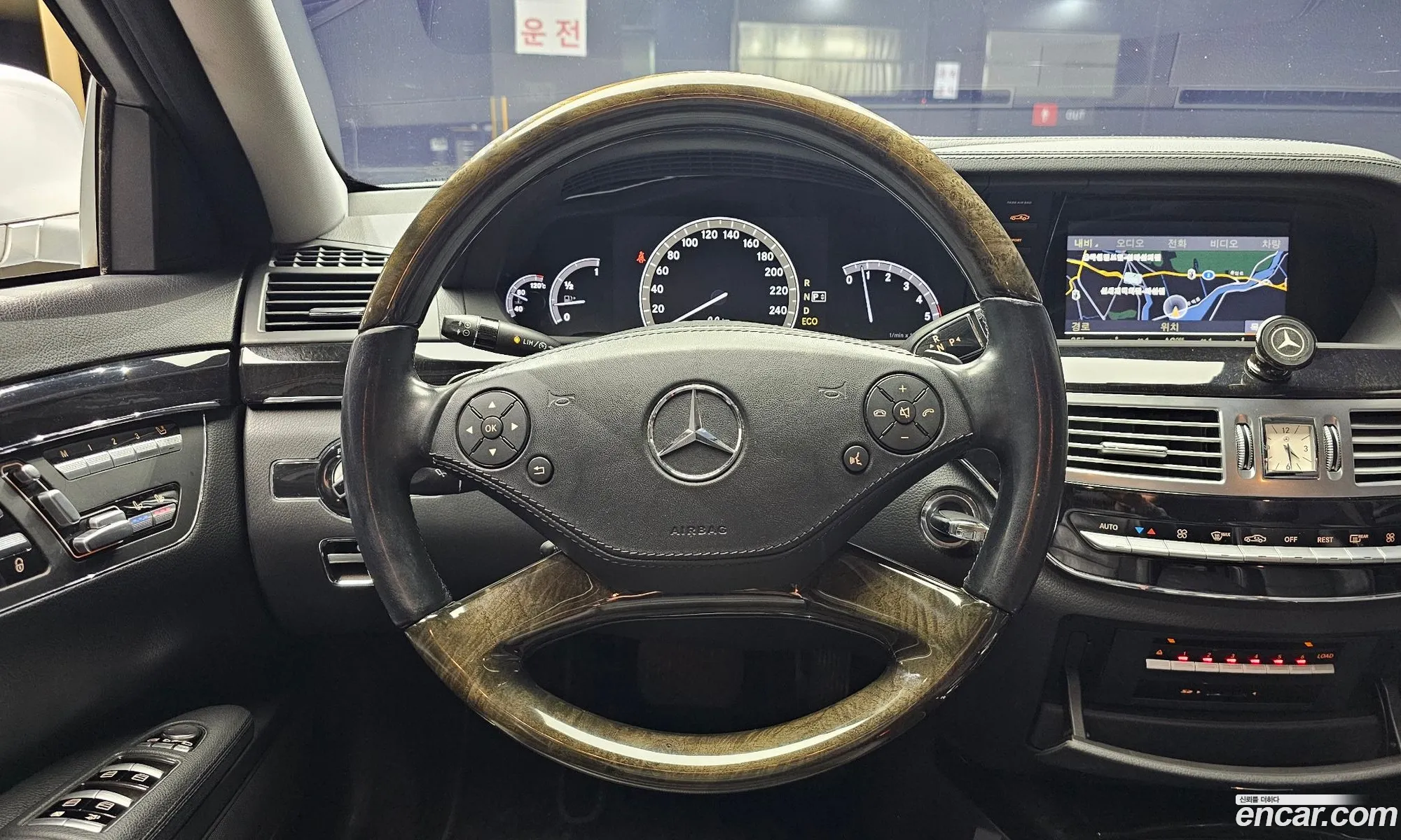Mercedes-Benz S-Class W221 2012 — 16