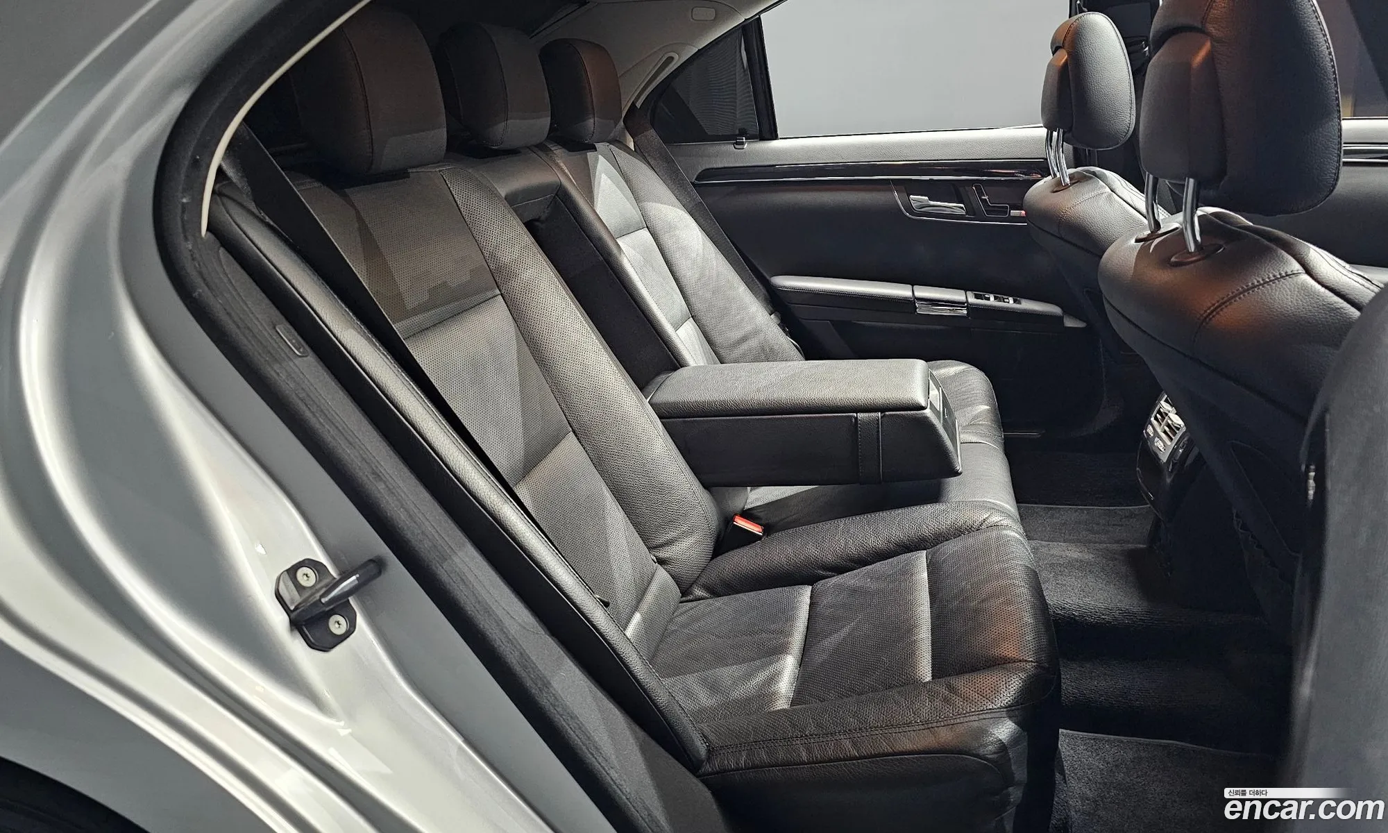 Mercedes-Benz S-Class W221 2012 — 9