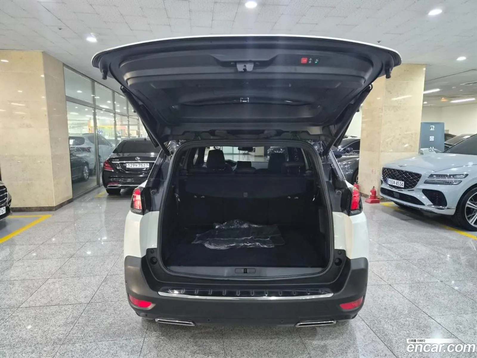 Peugeot 5008 2021 — 3
