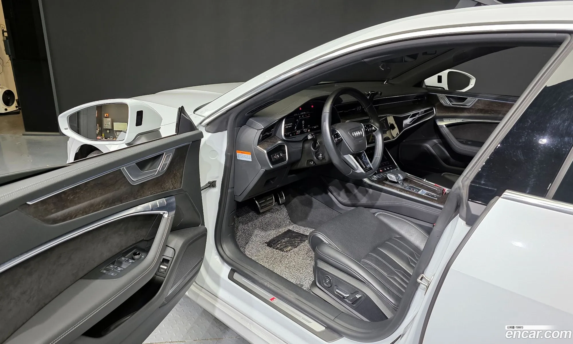 Audi A7 2020 WAUZZZF26LN064252 — 16