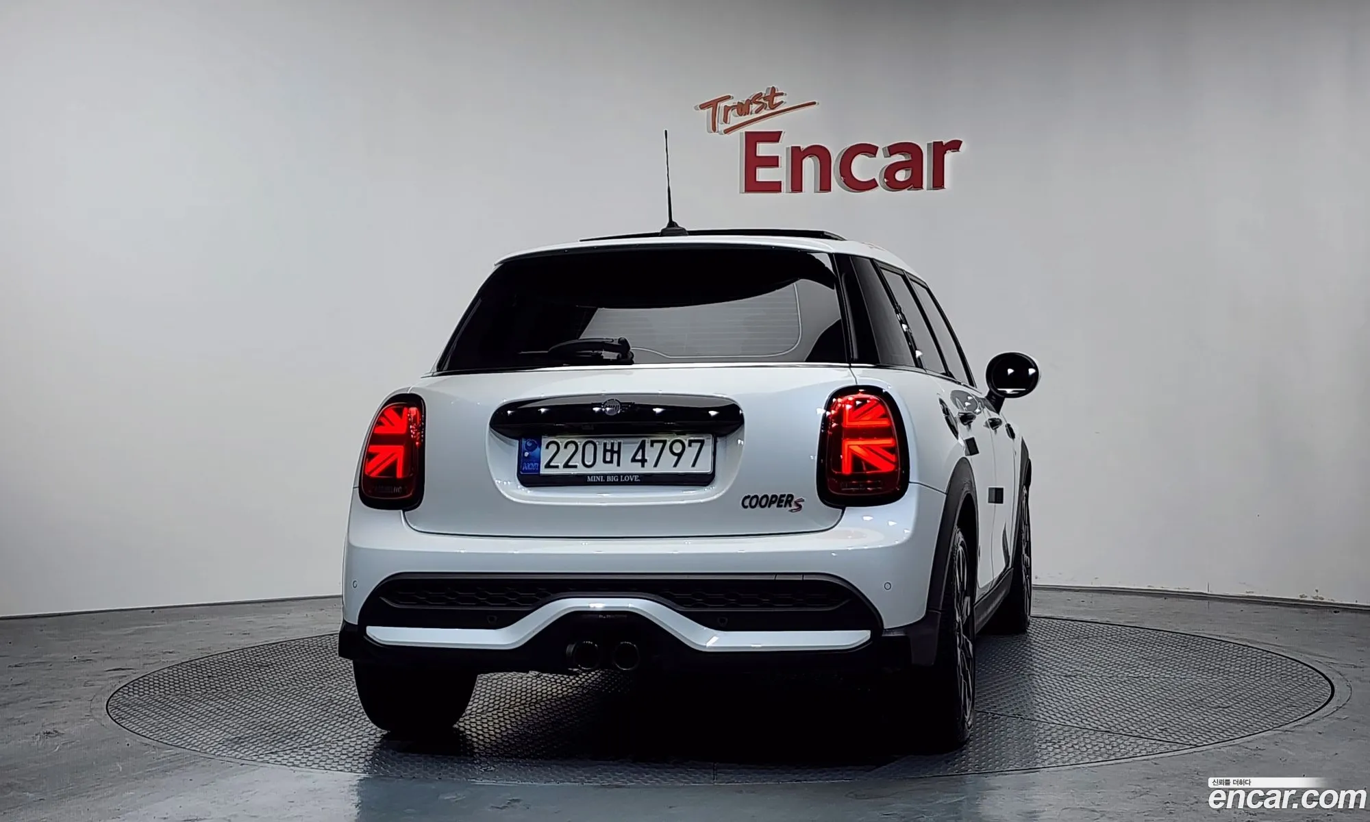 Mini Cooper S 2023 — 9