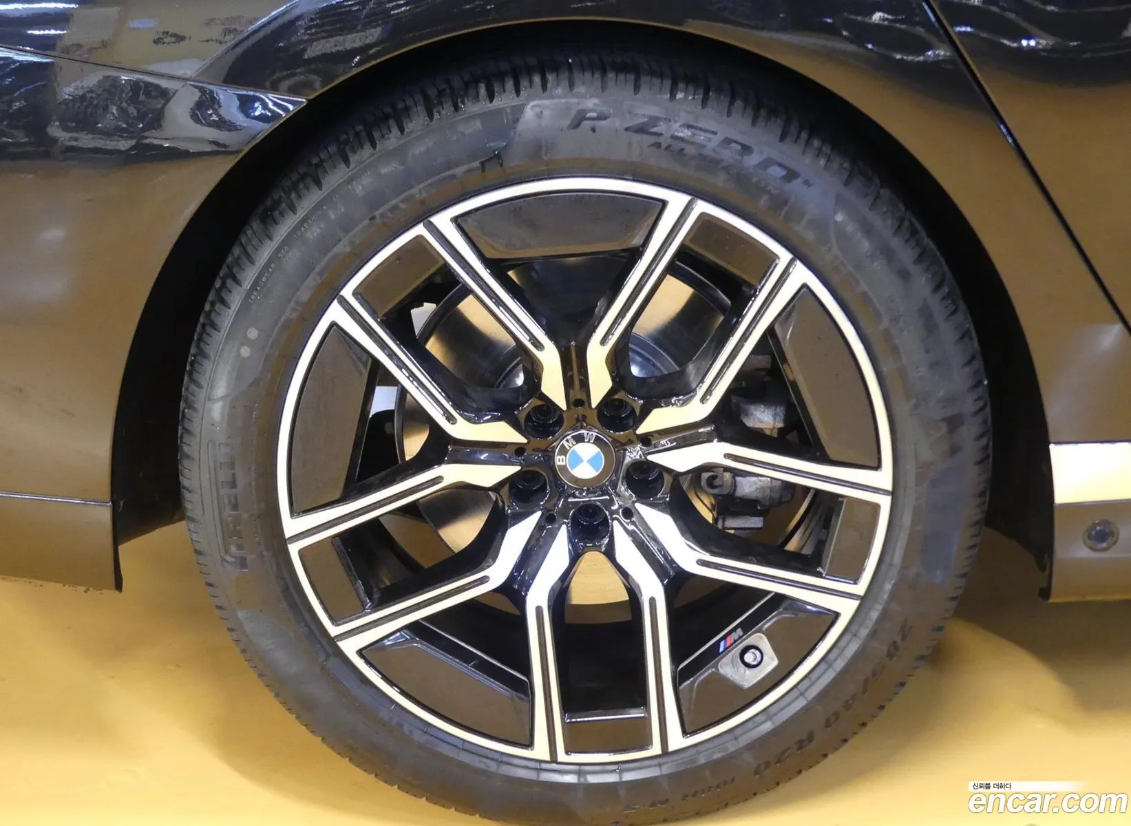 BMW 7 Series 2025 — 14