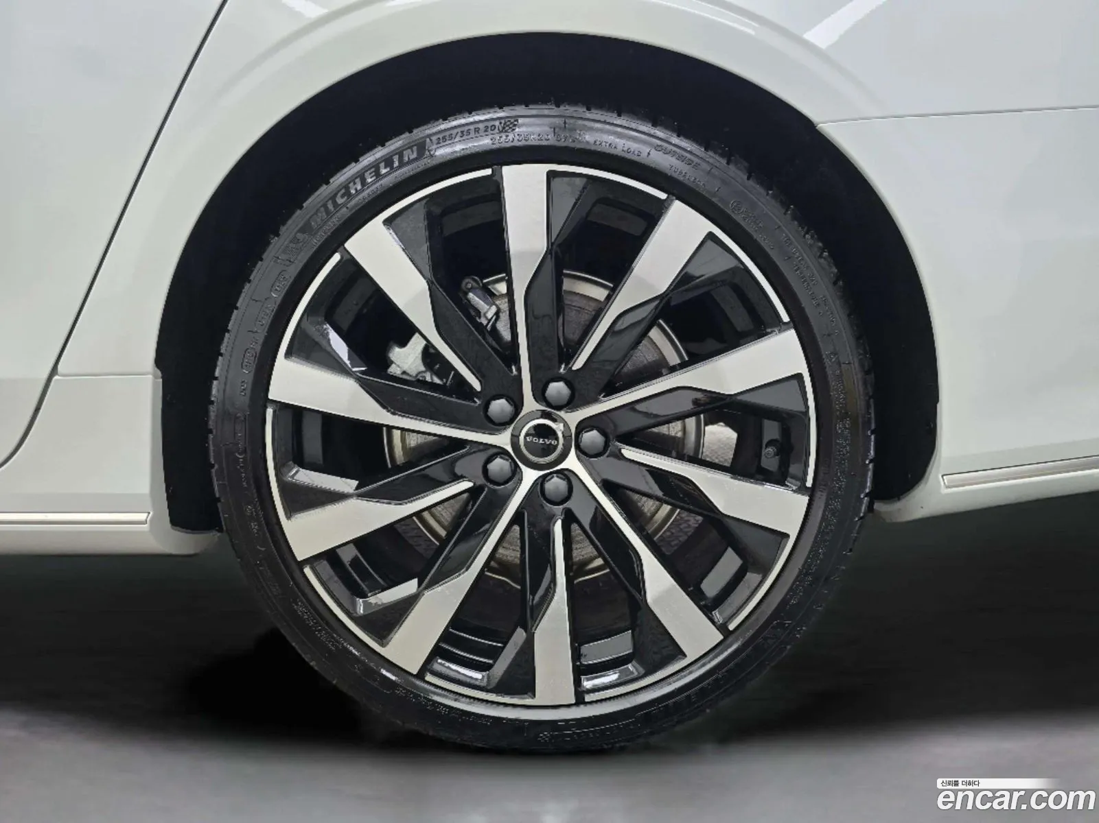 Volvo S90 2025 — 13