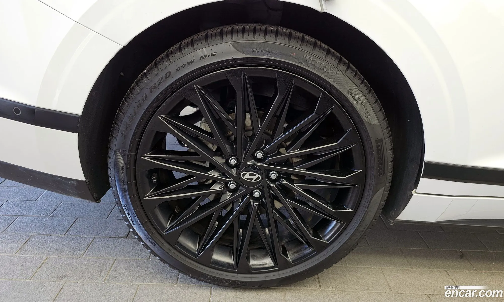 Hyundai Grandeur Hybrid 2024 — 16
