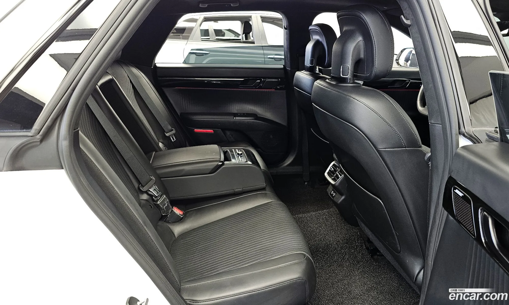 Hyundai Grandeur Hybrid 2024 — 4