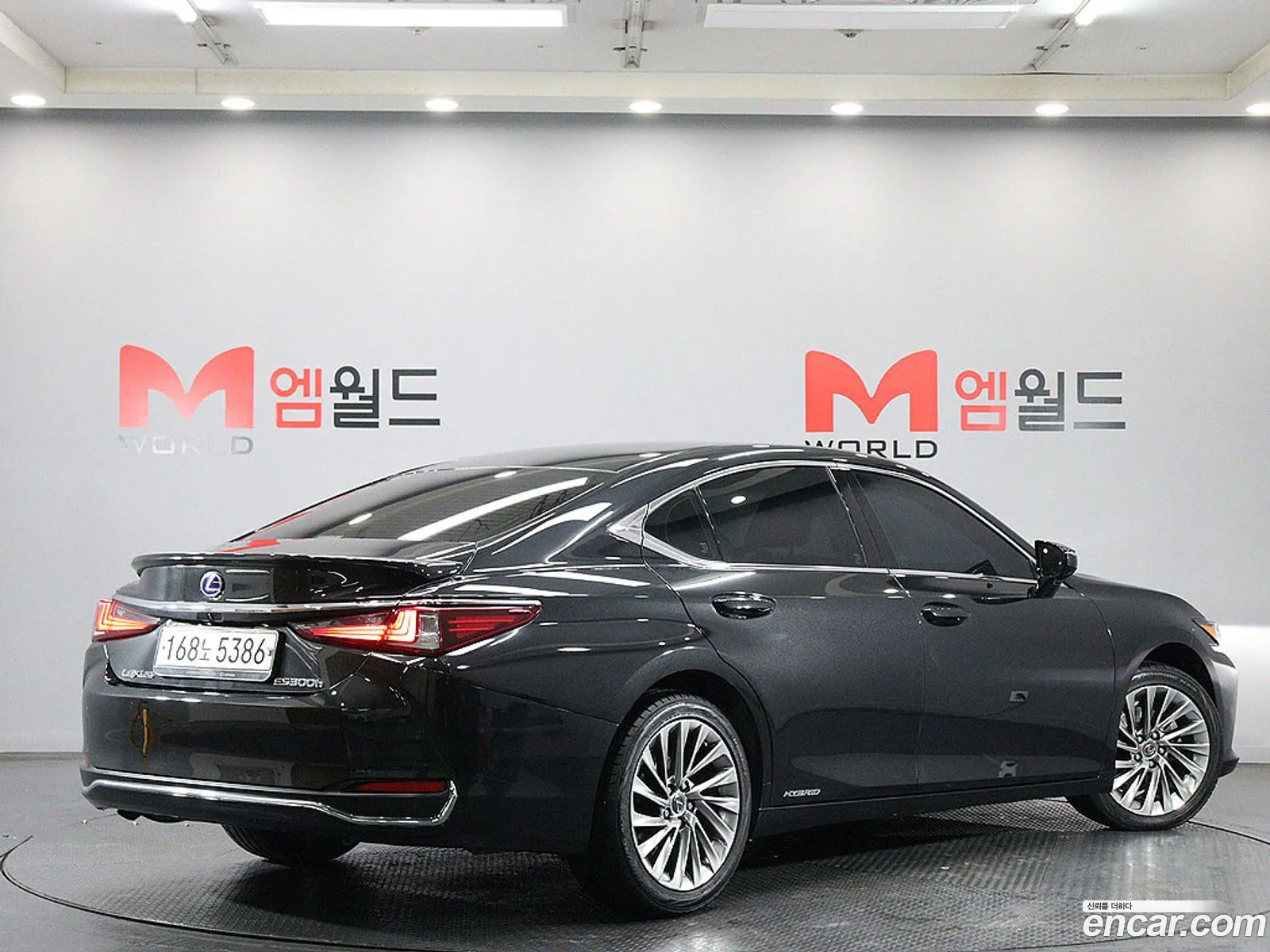 Lexus ES300h 7th Gen 2021 — 4