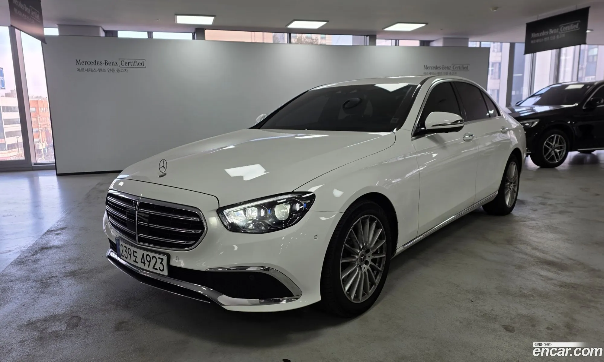 Mercedes-Benz E-Class W213 2023 — 12