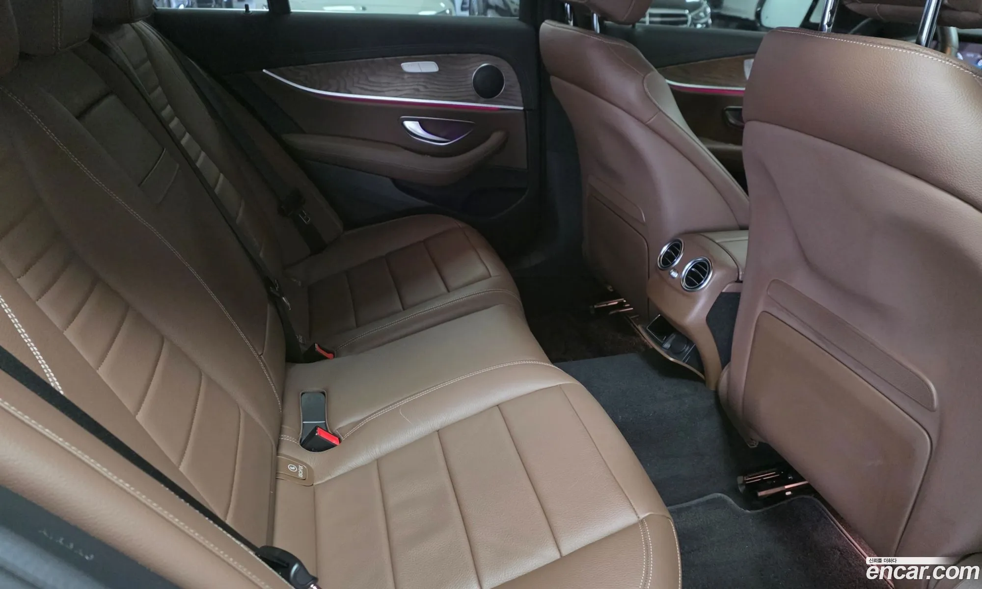 Mercedes-Benz E-Class W213 2023 — 16