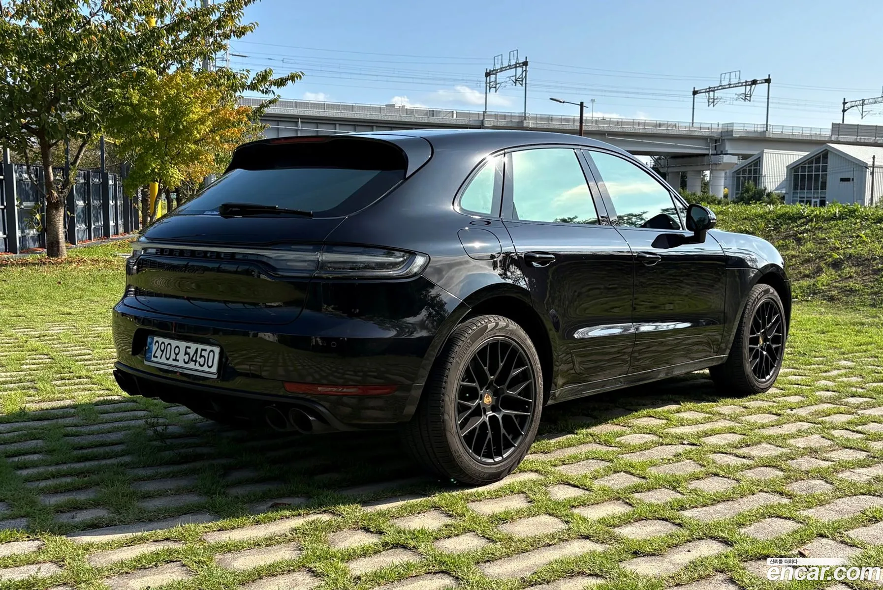 Porsche Macan 2020 — 19