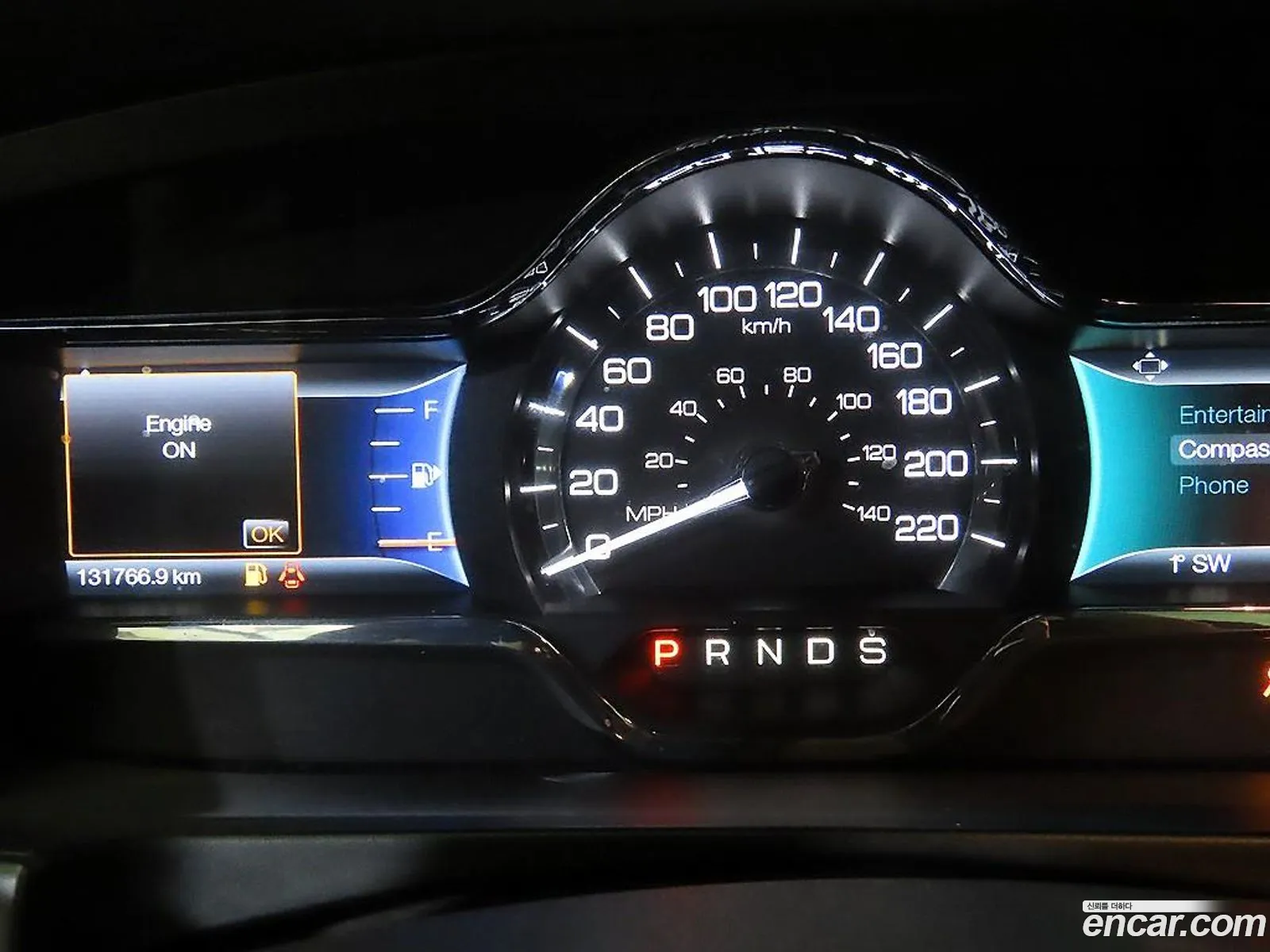 Lincoln MKS 2015 — 14