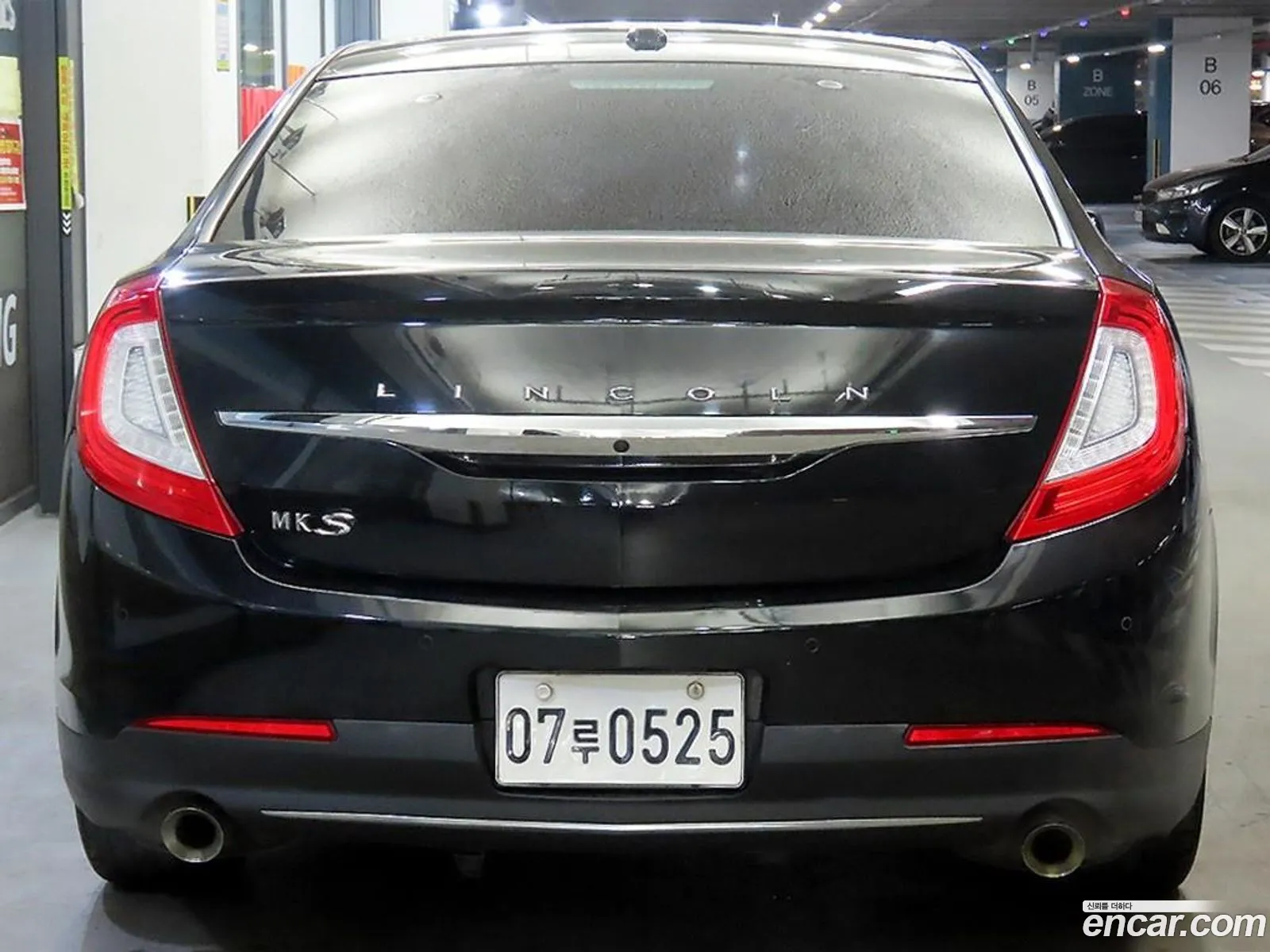 Lincoln MKS