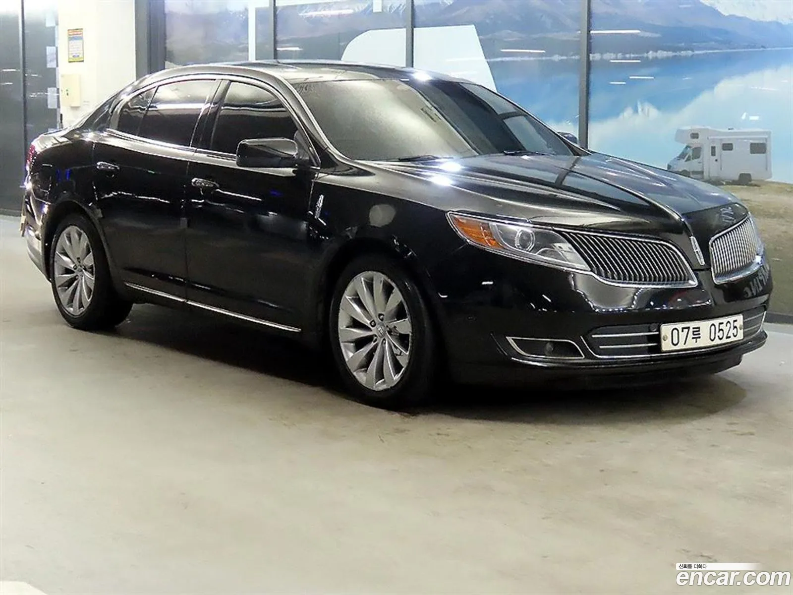 Lincoln MKS 2015 — 19