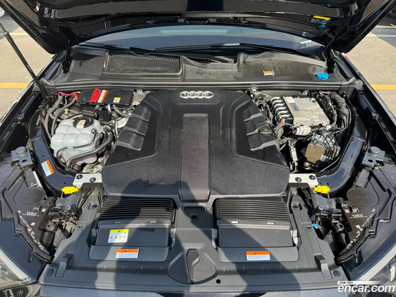 Audi Q7 2021 — 2