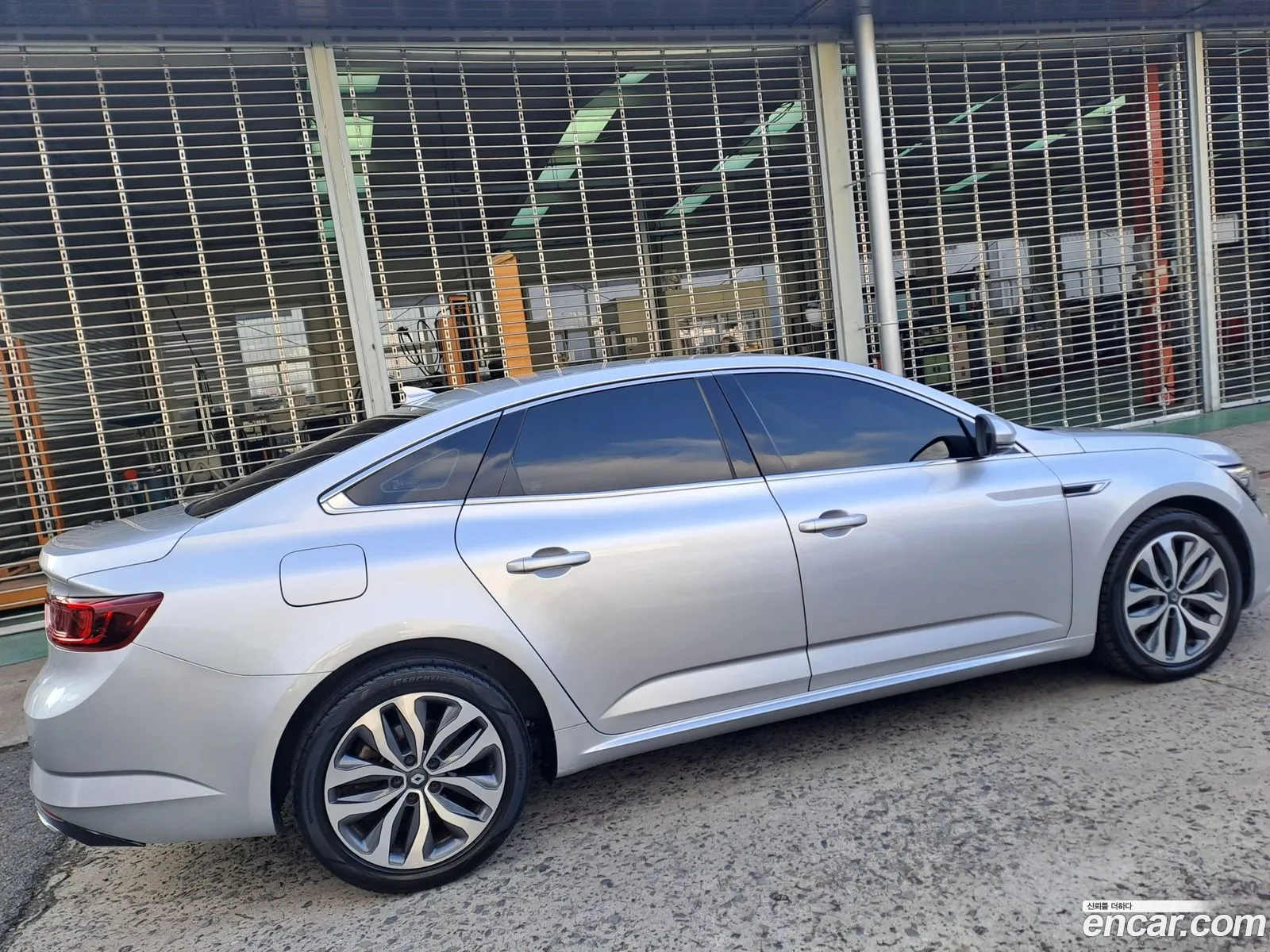 Renault Korea (Samsung) SM6 2016 — 5