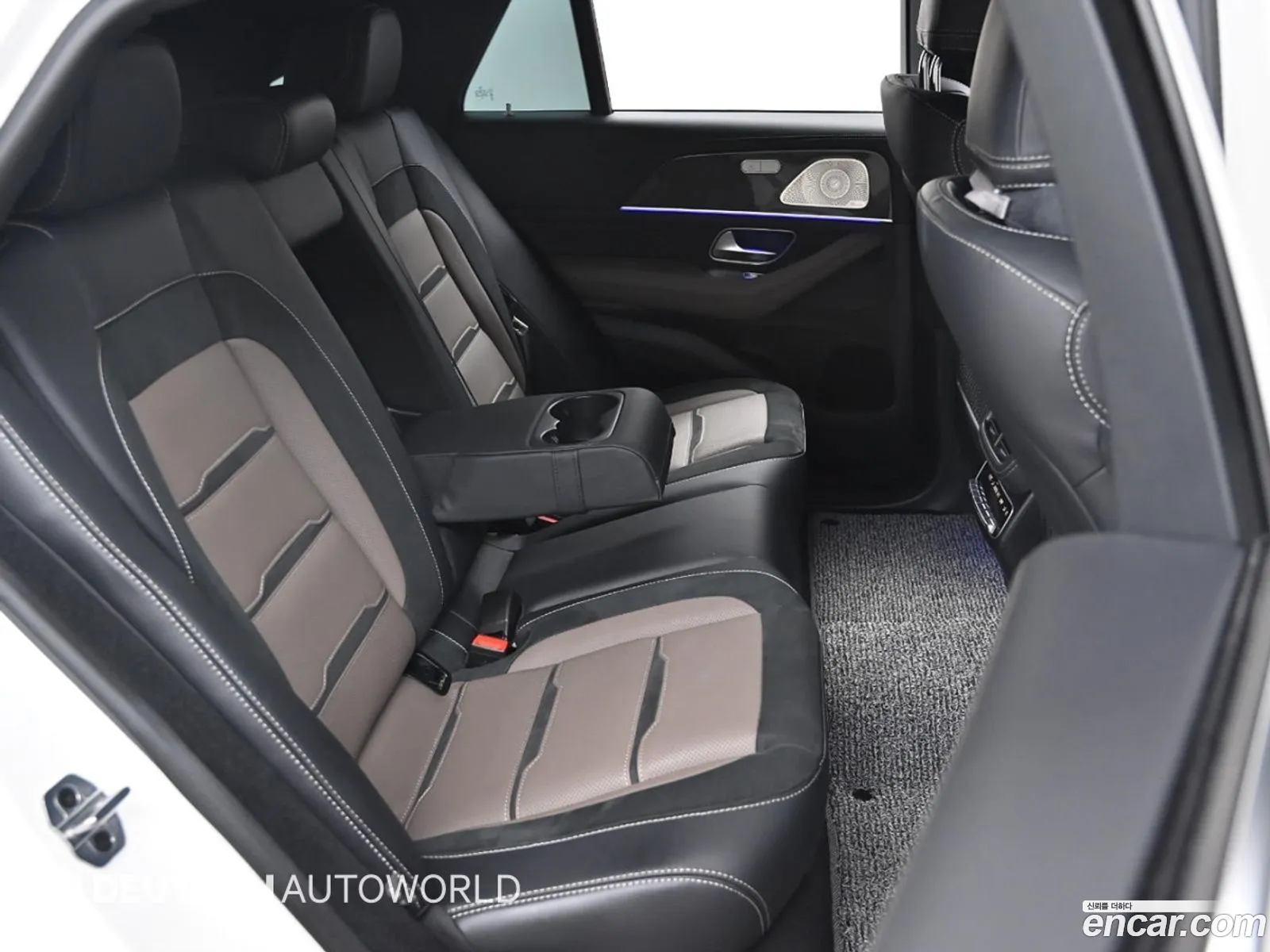 Mercedes-Benz GLE-Class W167 2023 — 17