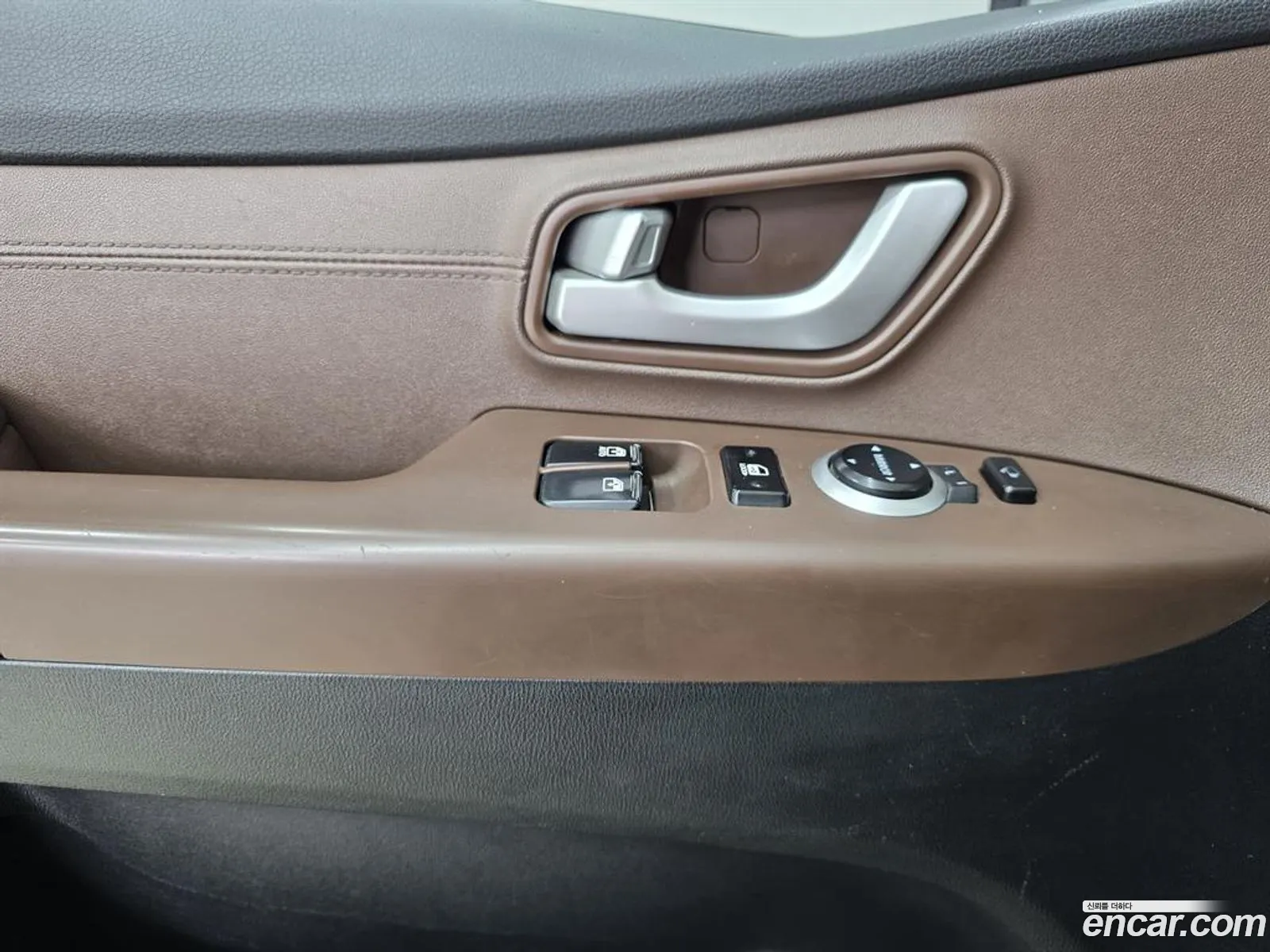 Hyundai Grand Starex 2020 — 10
