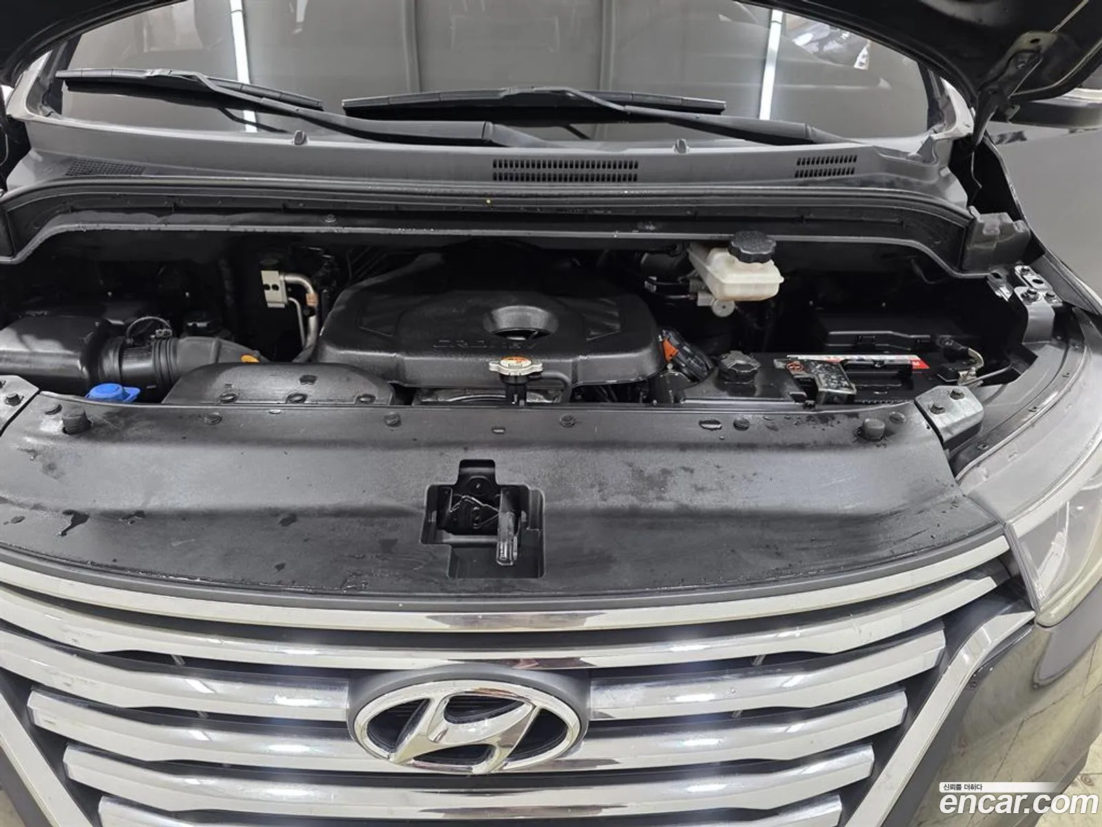 Hyundai Grand Starex 2020 — 12
