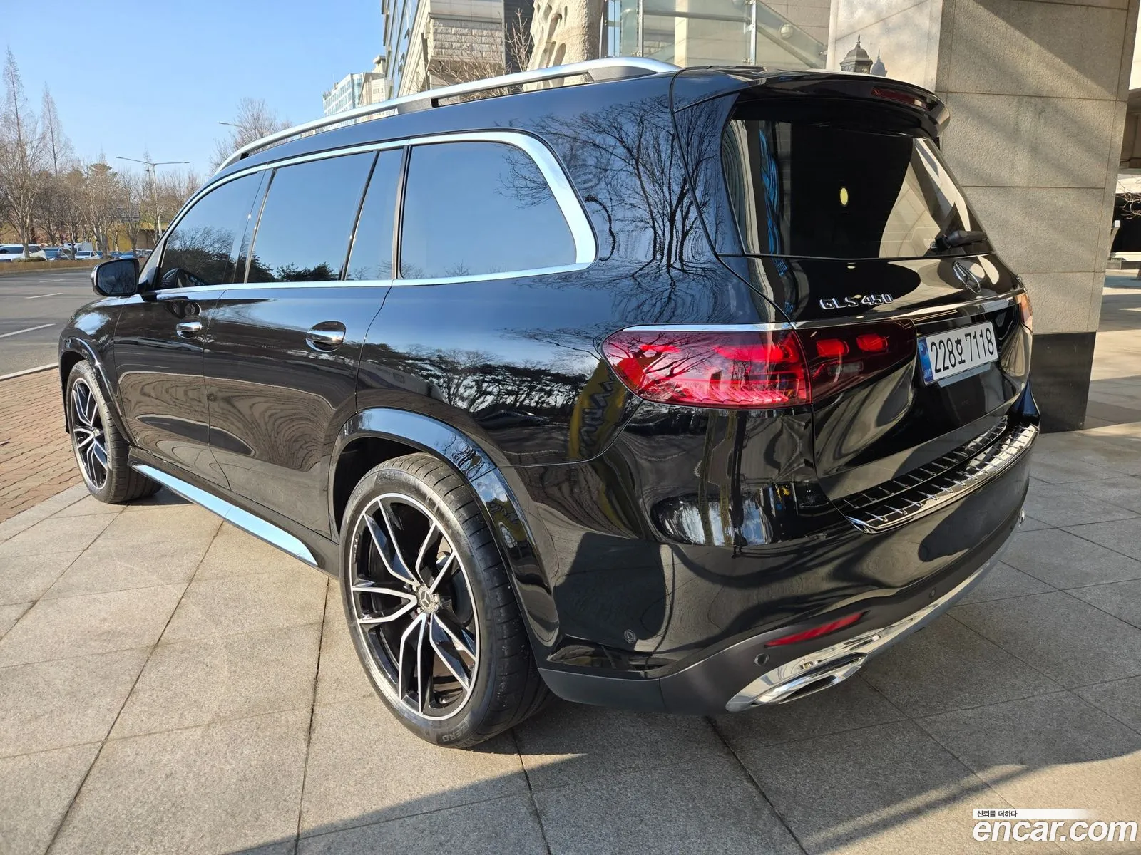Mercedes-Benz GLS-Class X167 2025 — 19