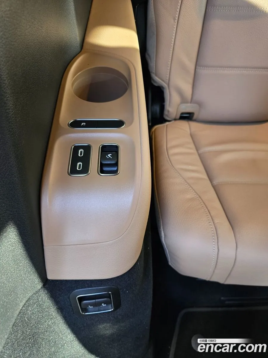 Mercedes-Benz GLS-Class X167 2025 — 9