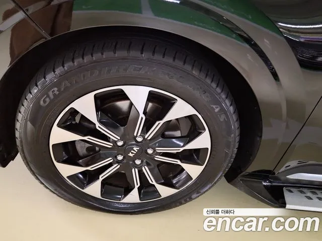 Kia Carnival 2021 — 19