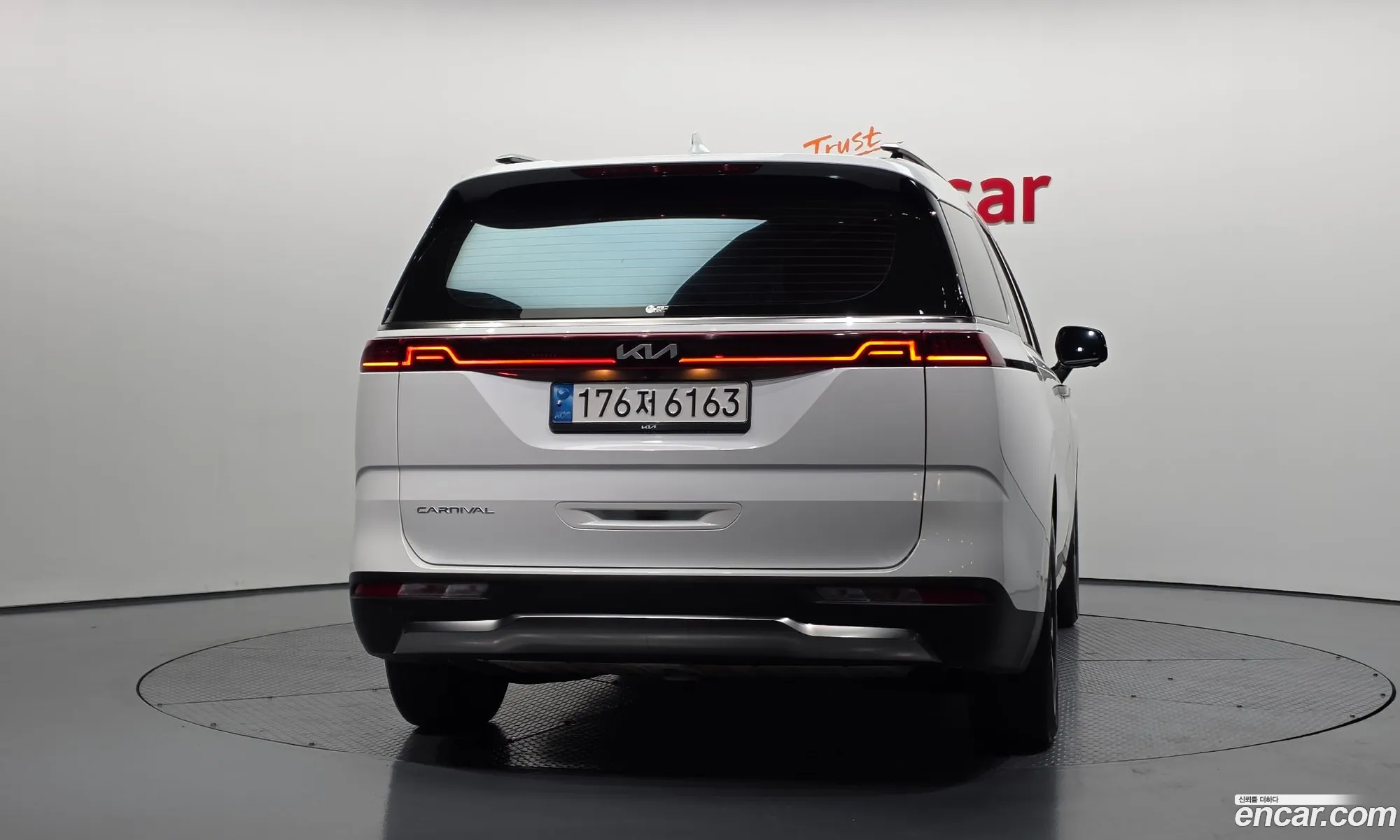 Kia Carnival 2022 — 5