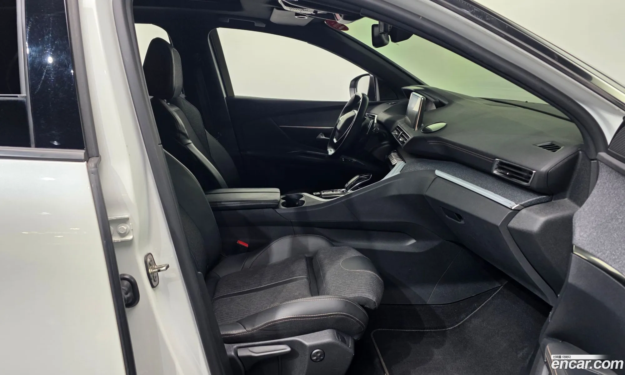 Peugeot 3008 2021 — 18