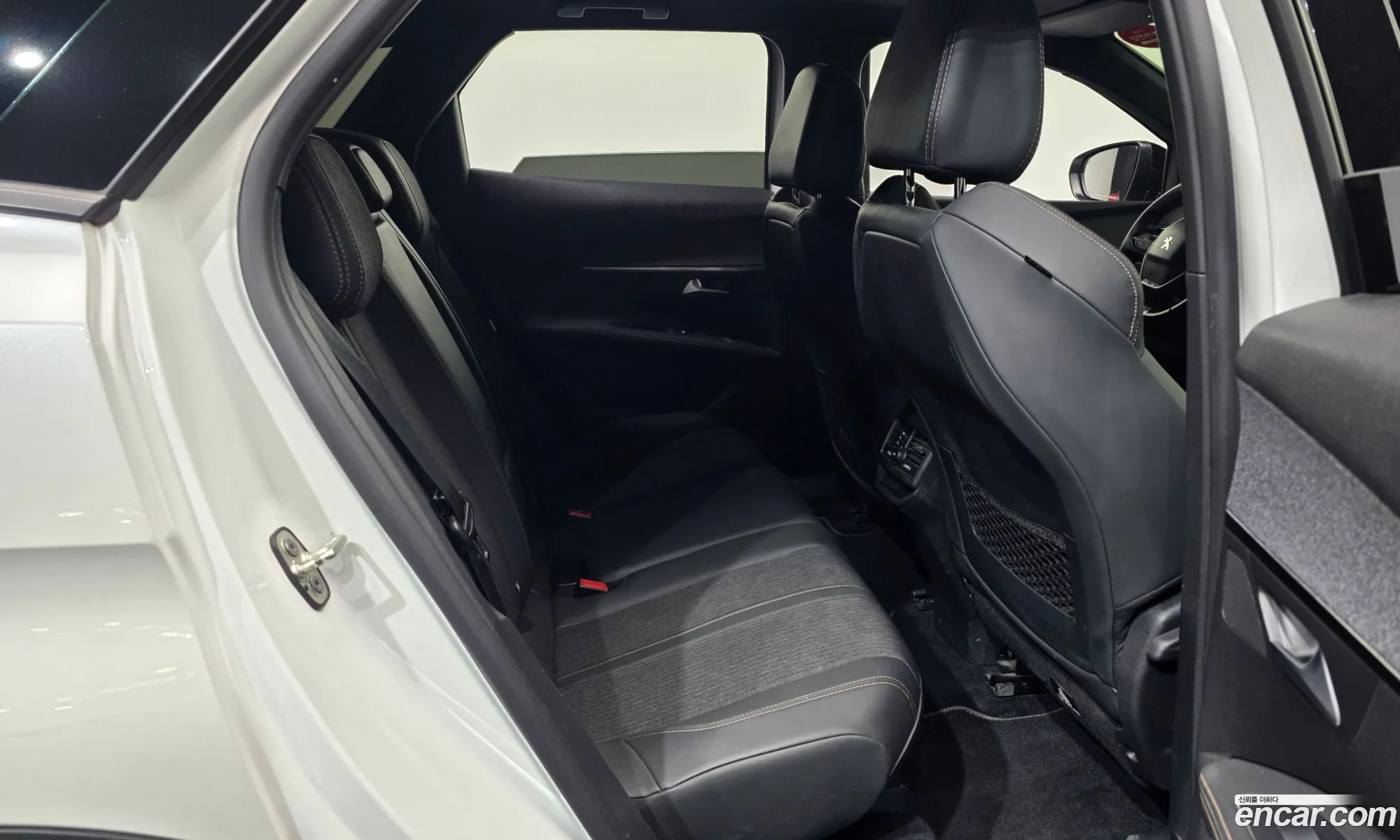 Peugeot 3008 2021 — 10