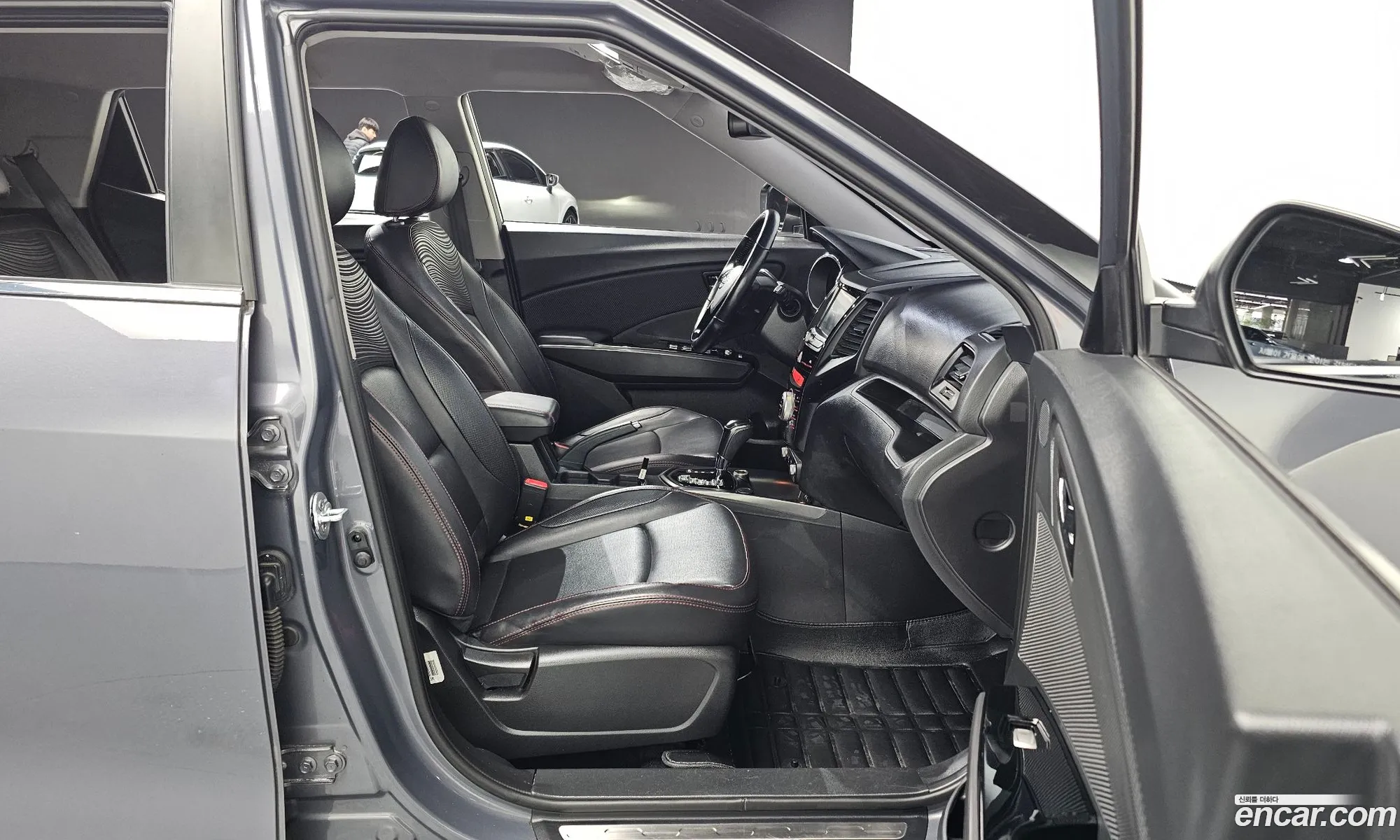 KG Mobility (SsangYong) Tivoli Air 2017 — 15