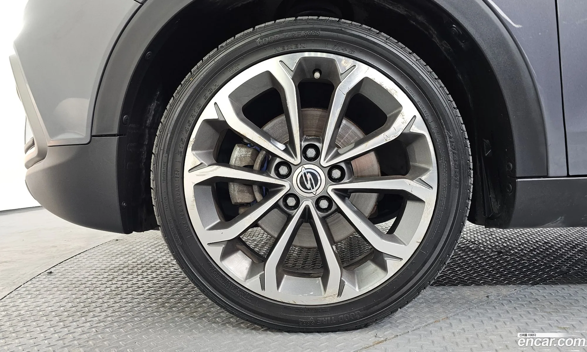 KG Mobility (SsangYong) Tivoli Air 2017 — 16