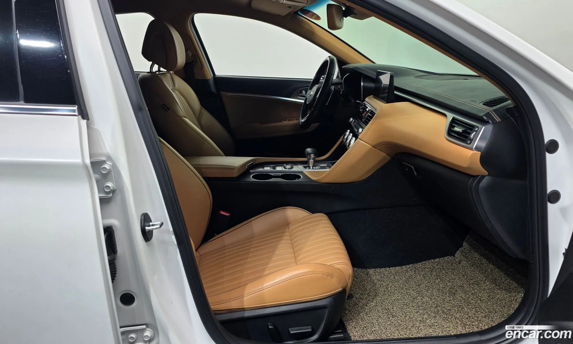 Genesis G70 2020 — 9