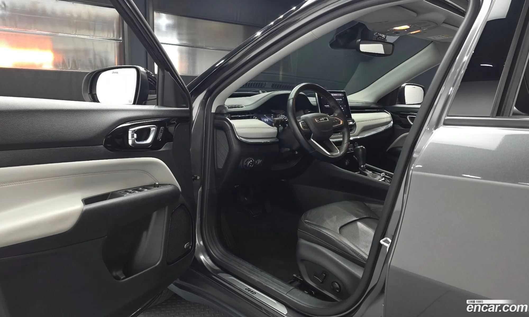 Jeep Compass 2022 3C4NJDCB8NT175808 — 16